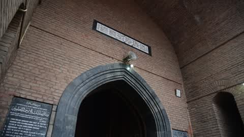 Friday prayers allowed after 4 months in Jamia Masjid Kashmir