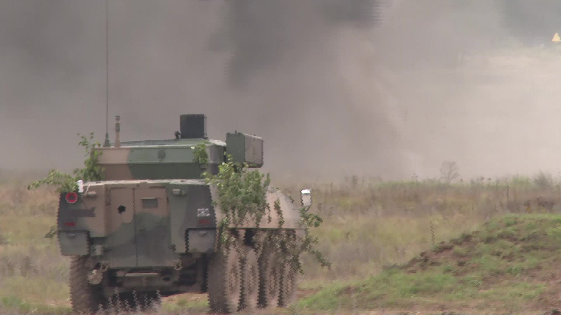 POLAND: Military drills