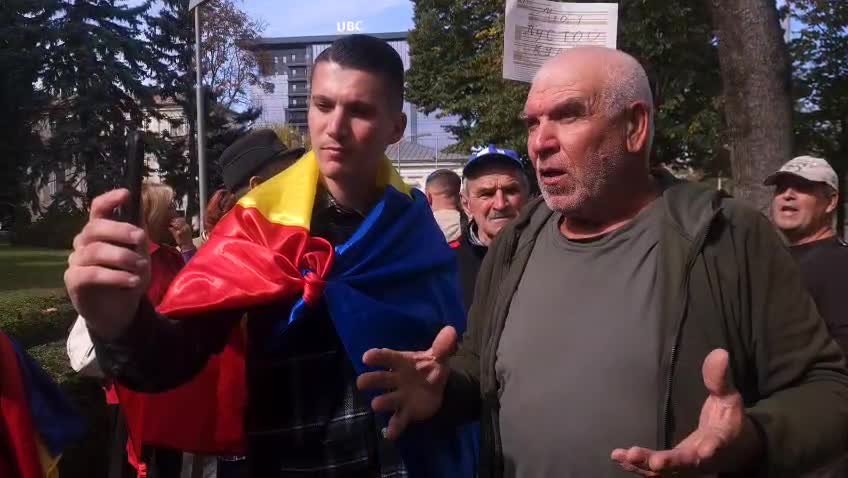 Pro-Russian Protest as Pro-EU Secures Majority in Moldova