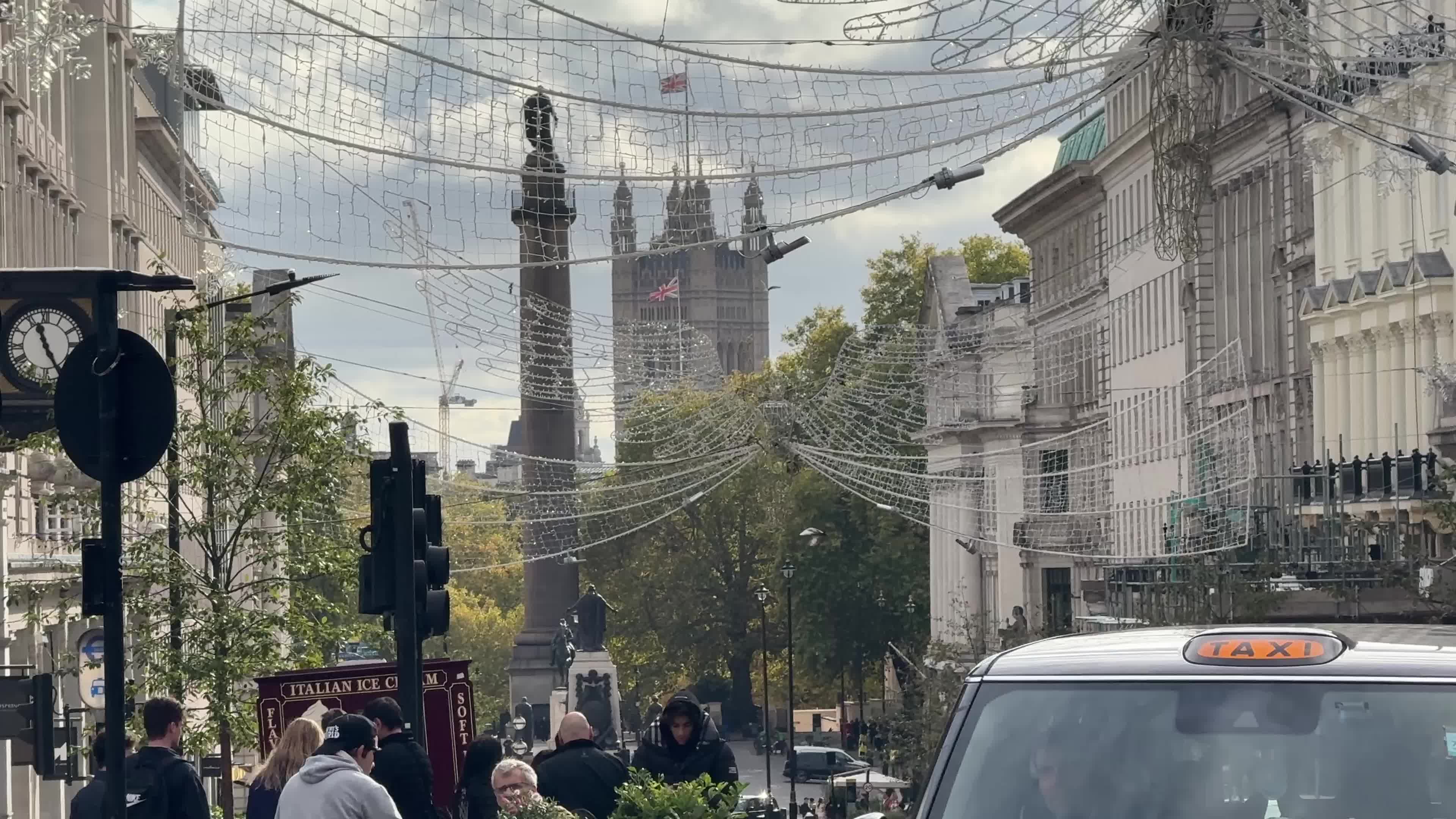 Traffic in Piccadilly Circus, London