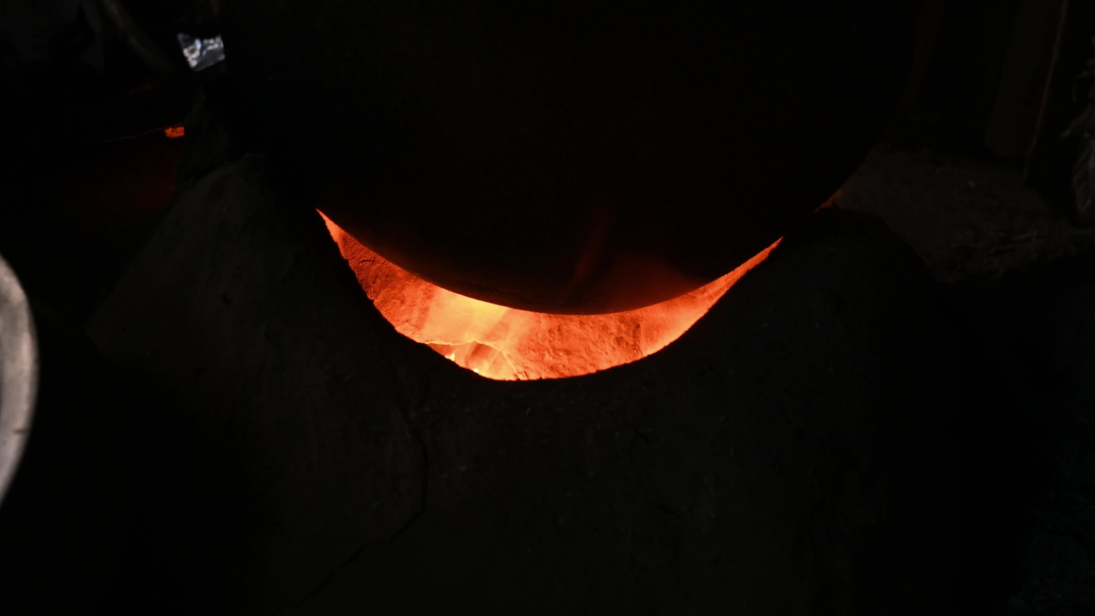 Puffed Rice - Wood-fired Mud Stove - Food Prepared In Clay Pots In The Ancient Way