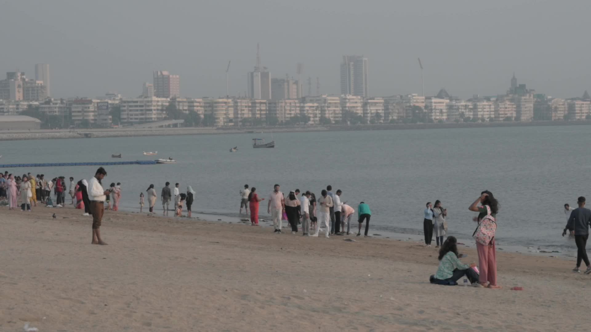 Daily Life In Mumbai 