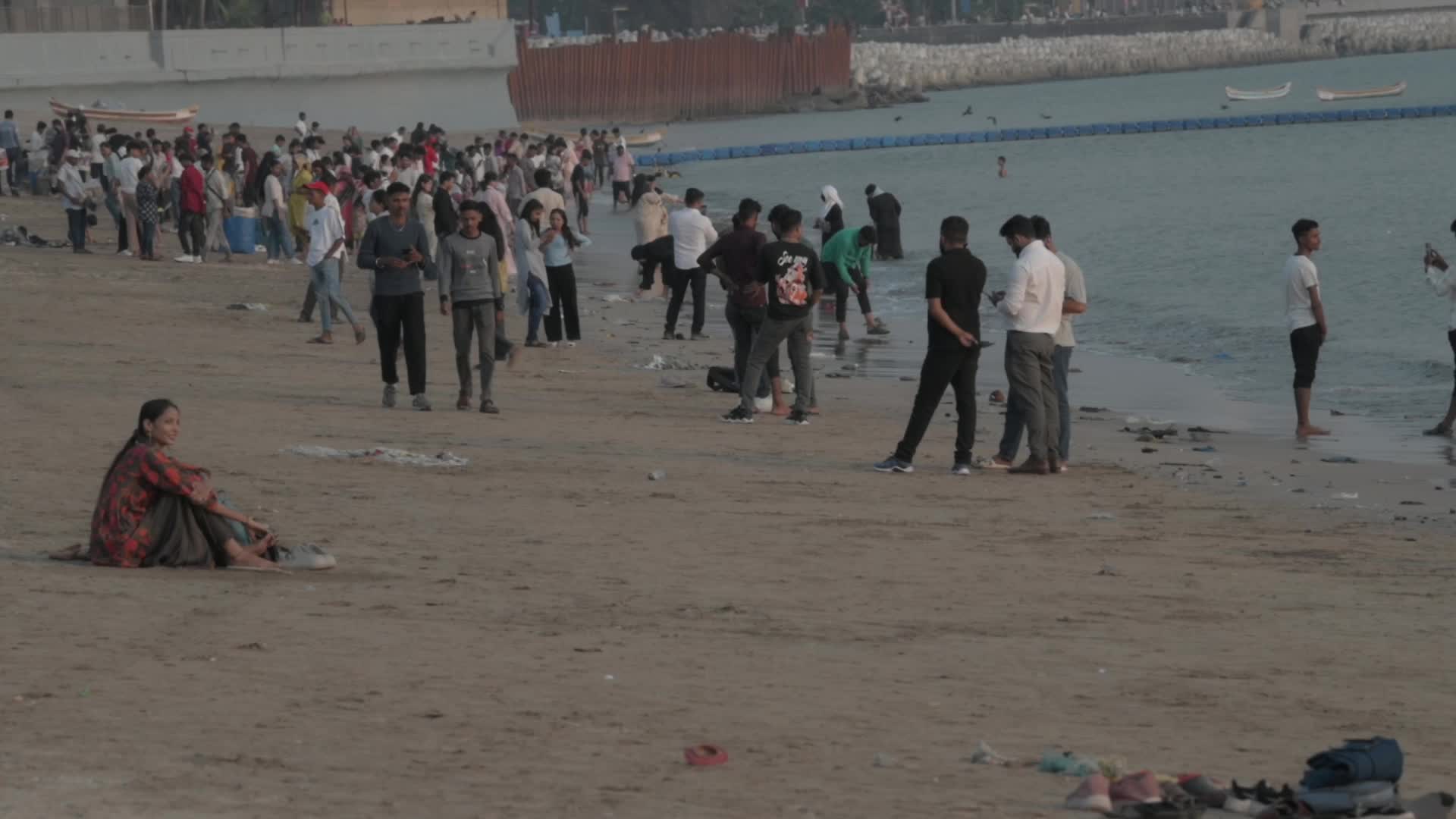 Daily Life In Mumbai 