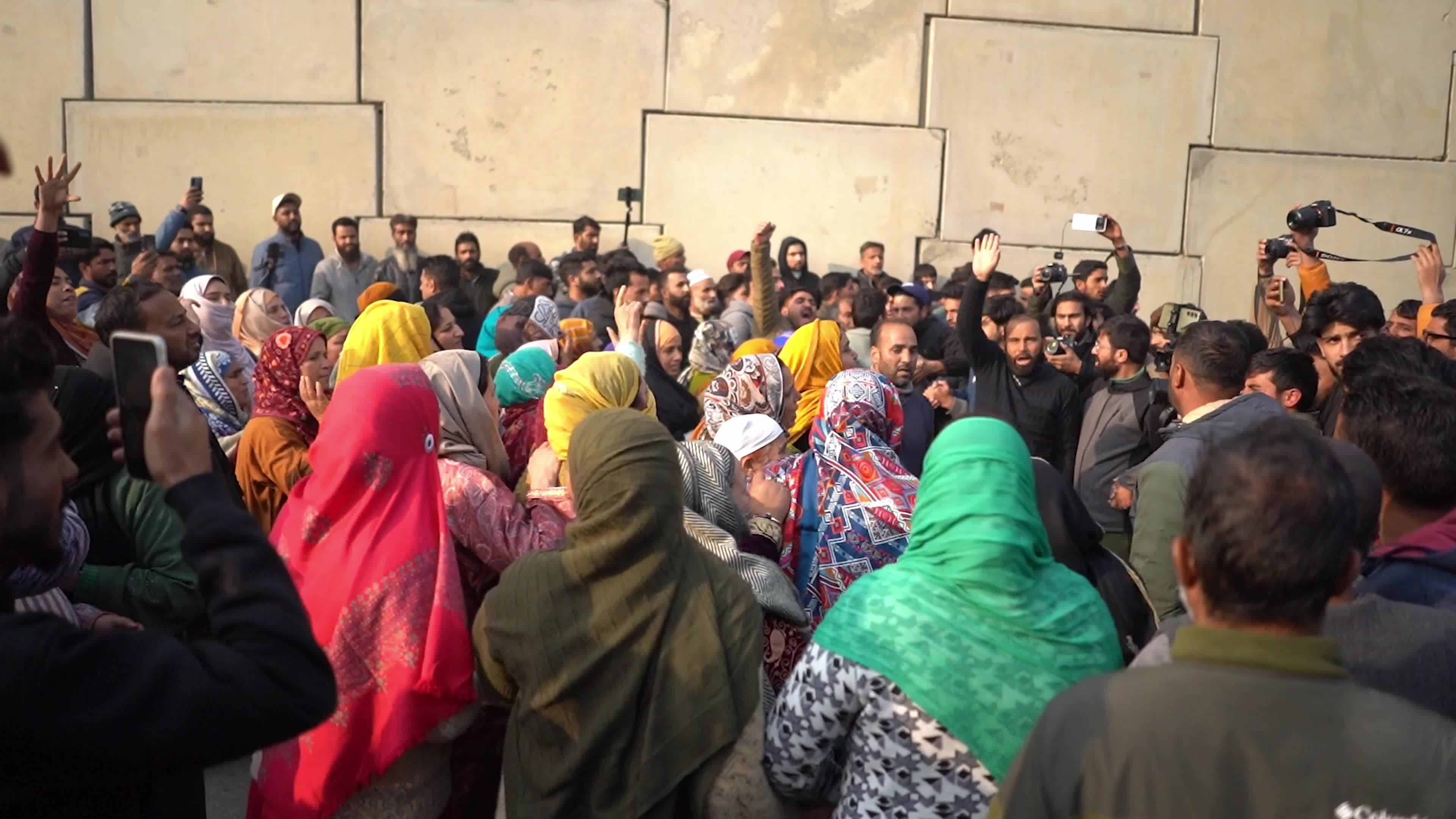 9 Killed 29 Injured After Blast Rips Through Police Station In Kashmir