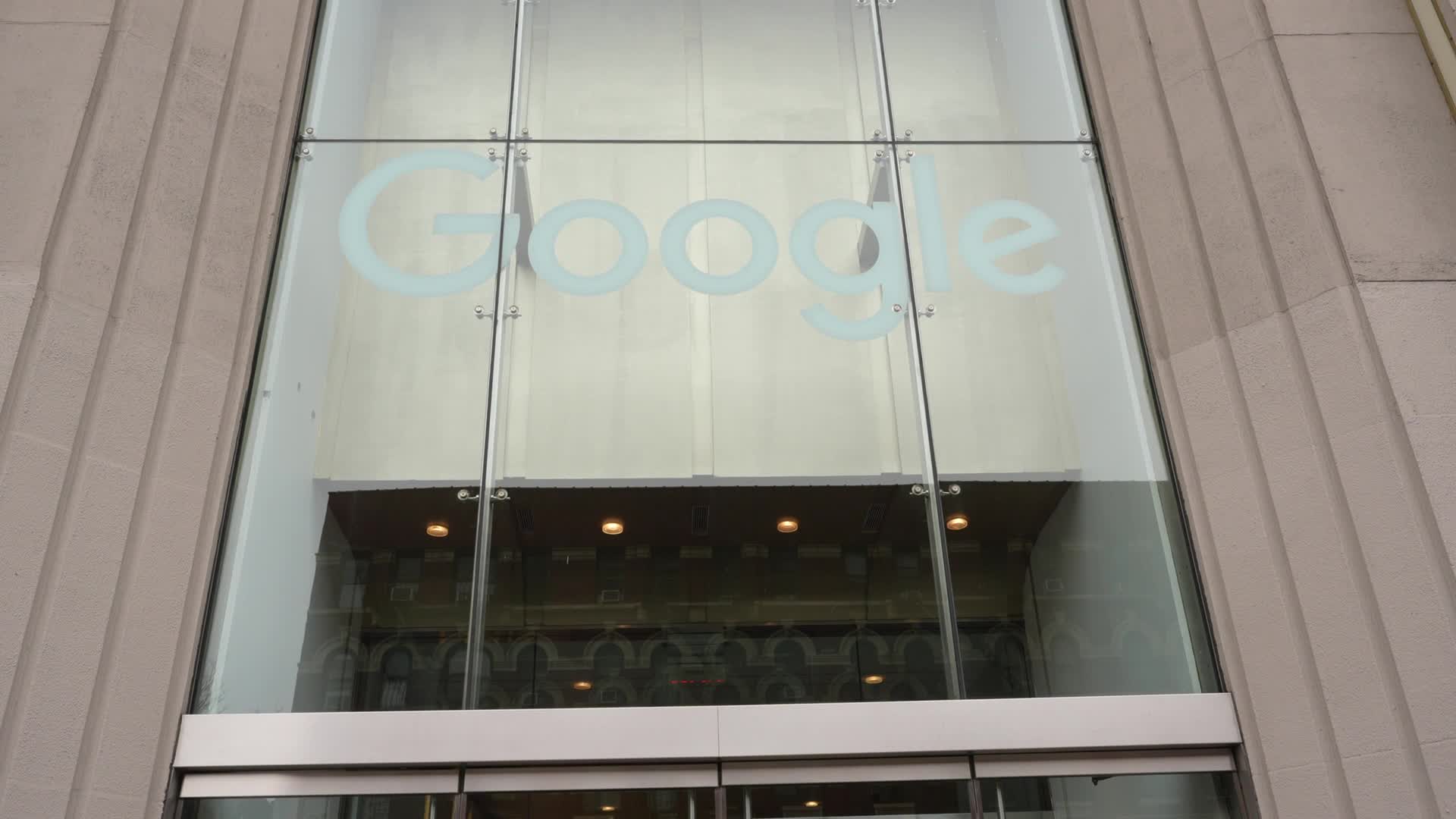 Alphabet Shares Rise Over 5% After Berkshire Hathaway Discloses Major Stake