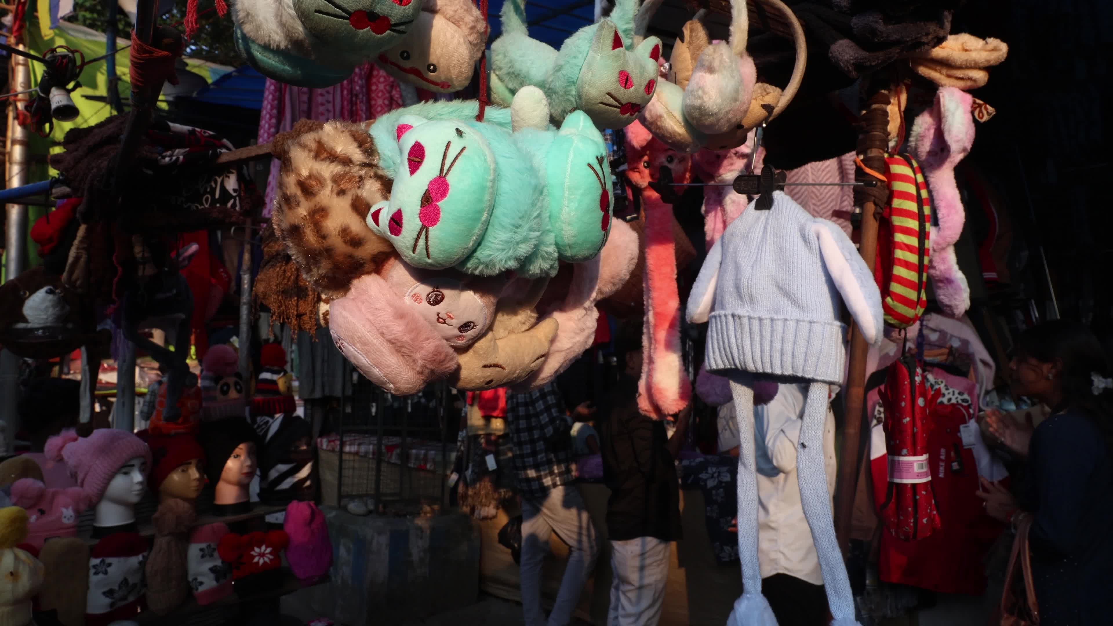 Winter Garments Market In Kolkata, India