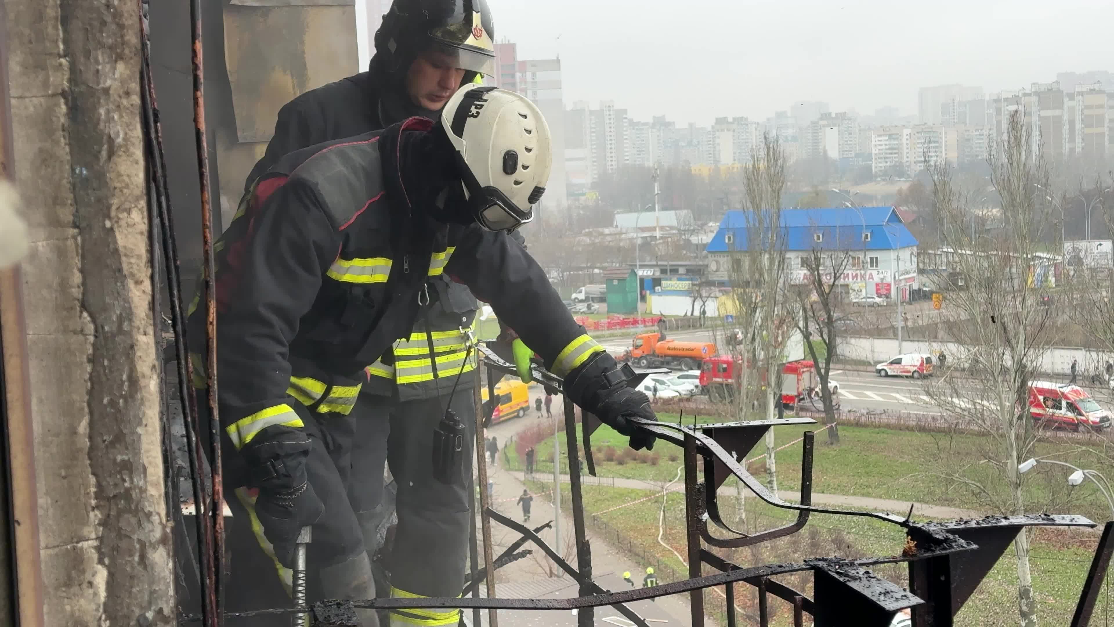 Russian massive missile and drone attack on the Kyiv