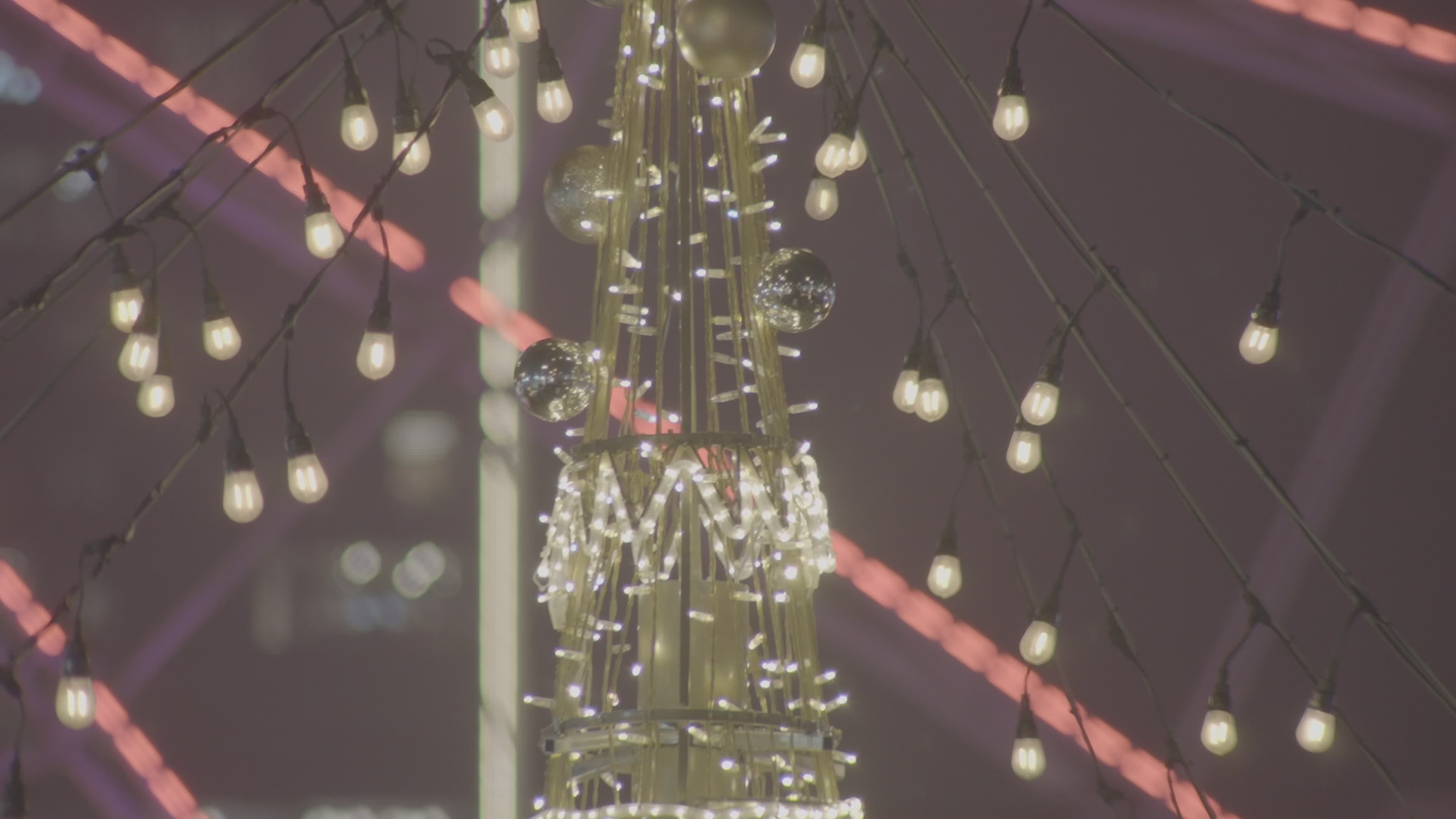 First ever Warsaw Christmas market in city center