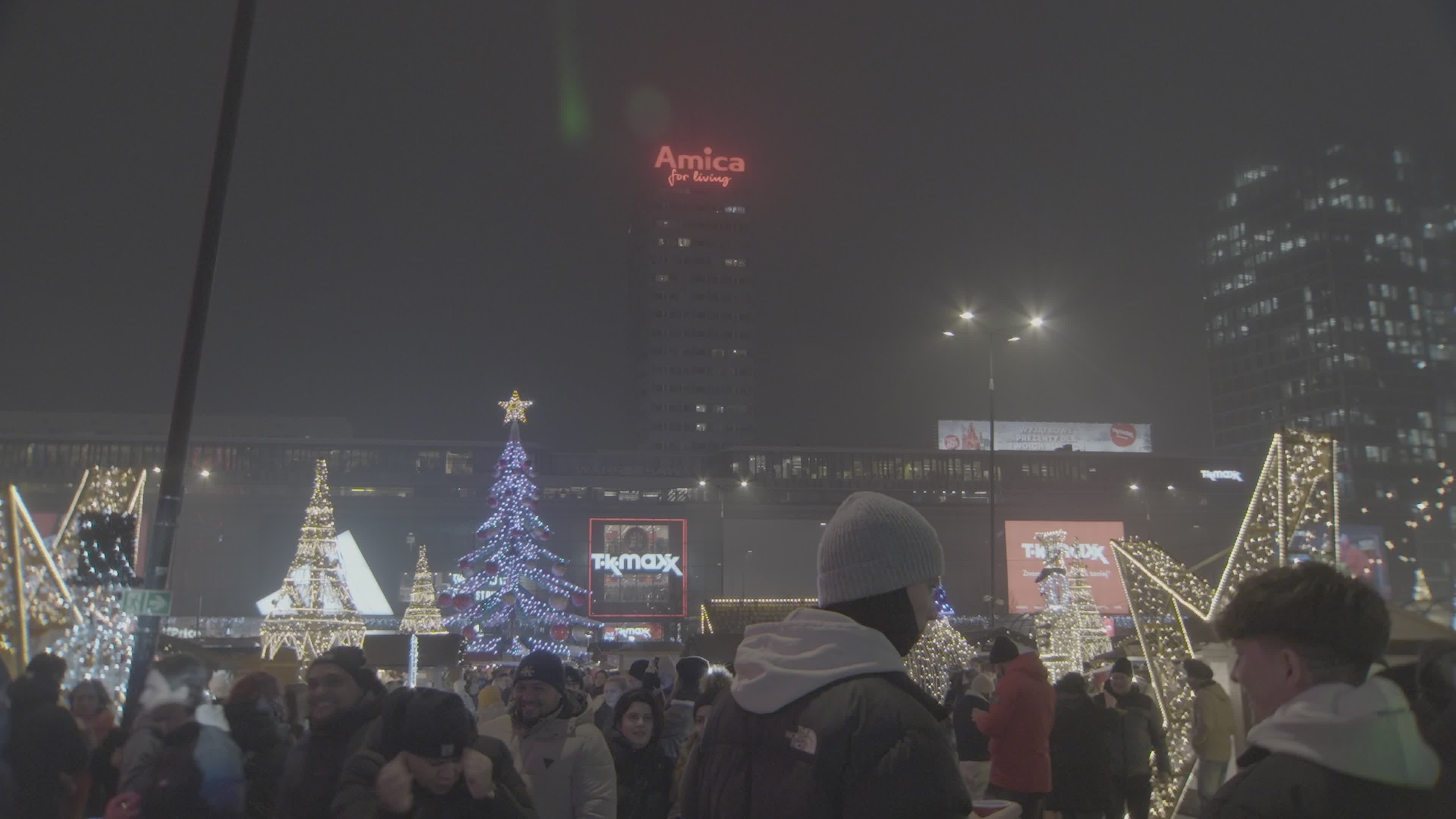 First ever Warsaw Christmas market in city center