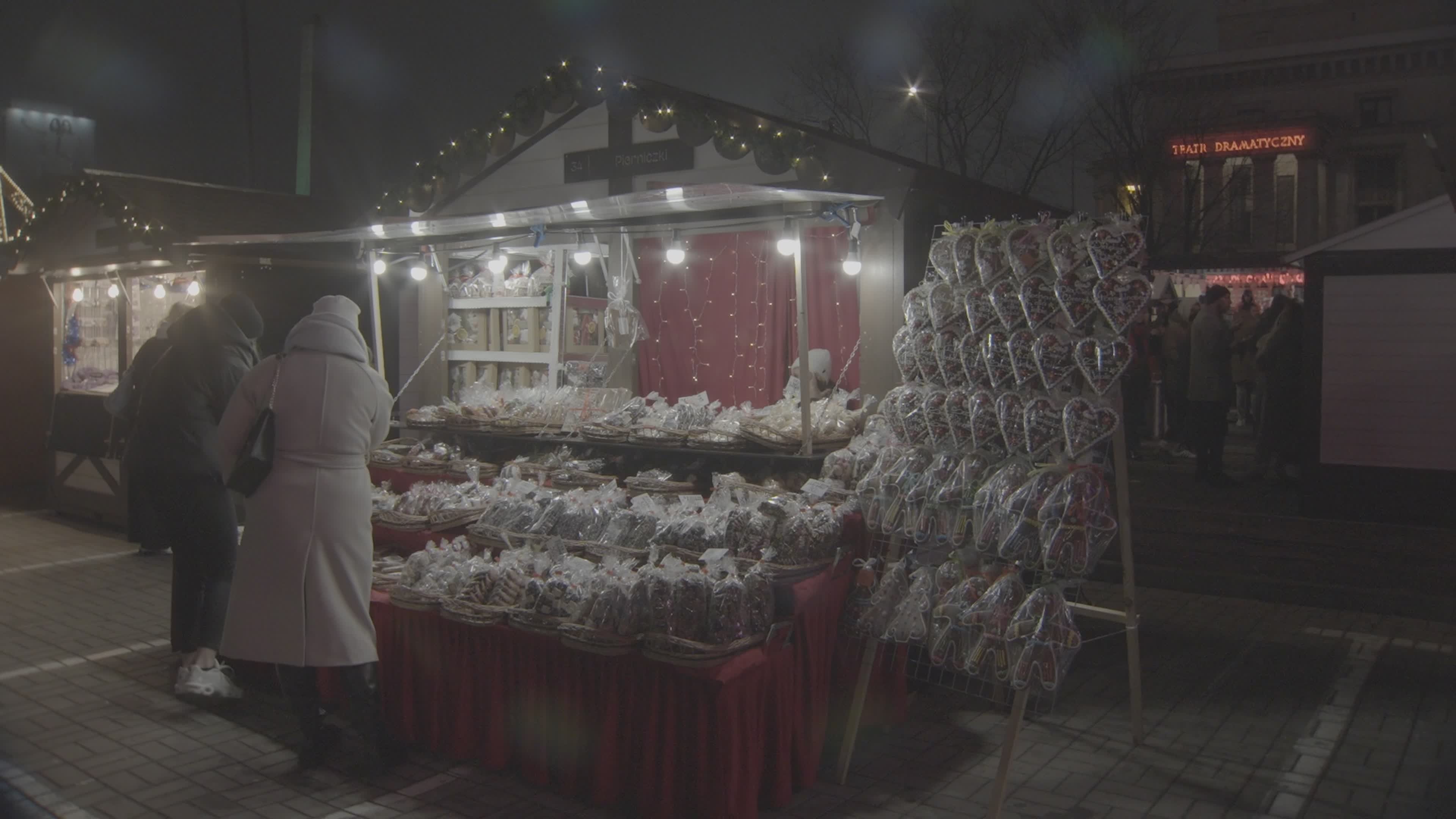 First ever Warsaw Christmas market in city center