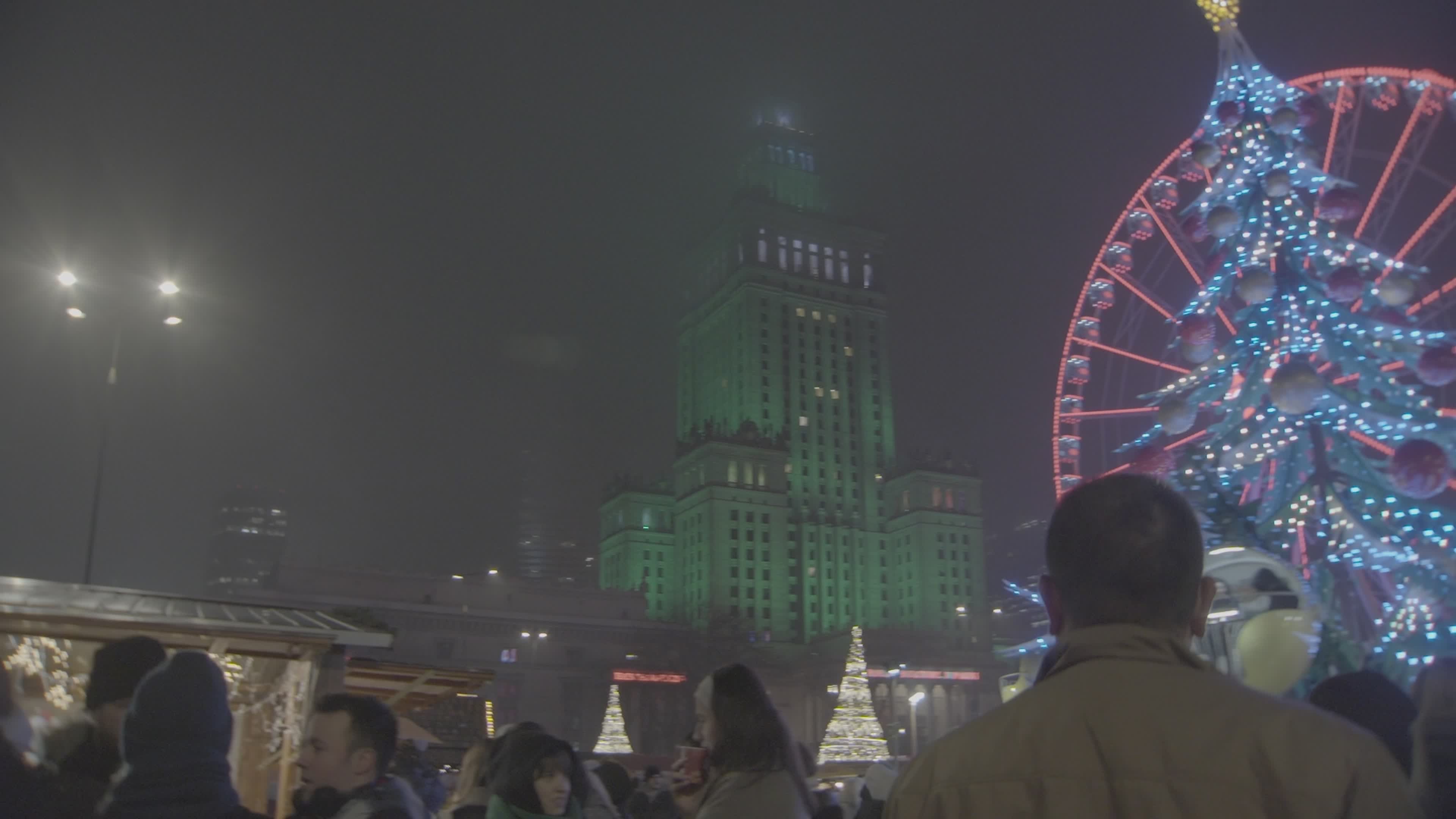 First ever Warsaw Christmas market in city center