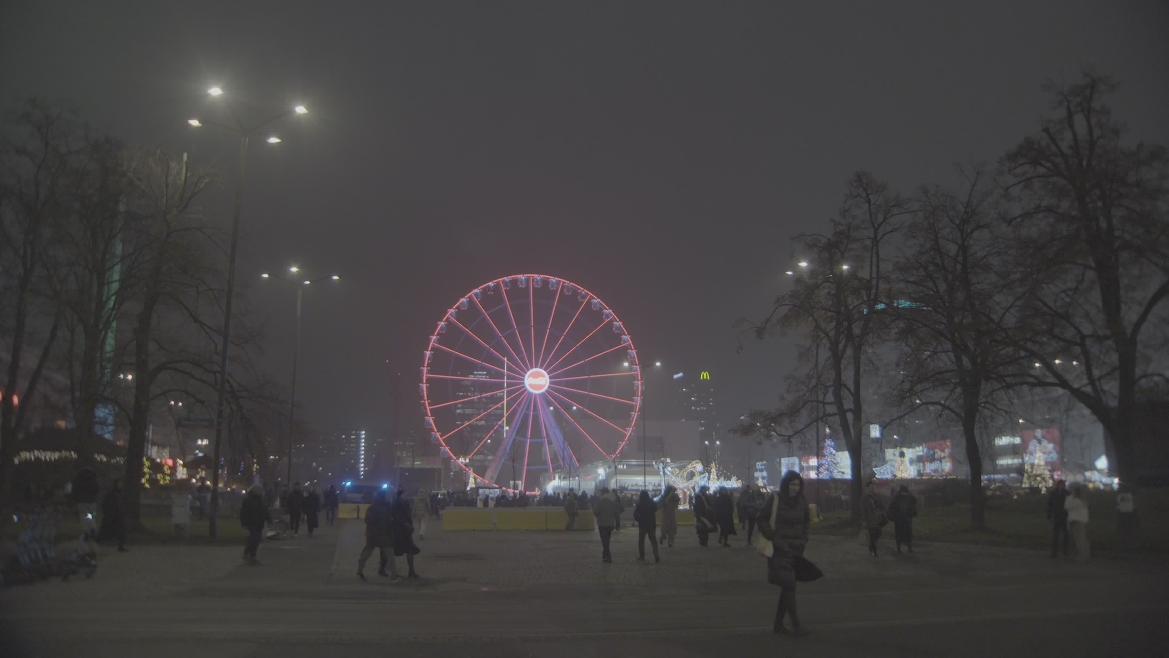 First ever Warsaw Christmas market in city center