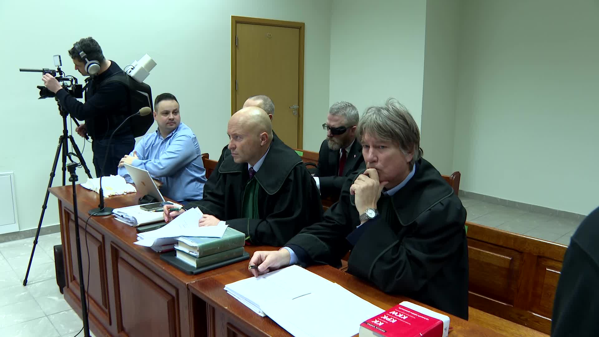 POLAND: Trial of MEP, G.Braun over antisemitic incidents