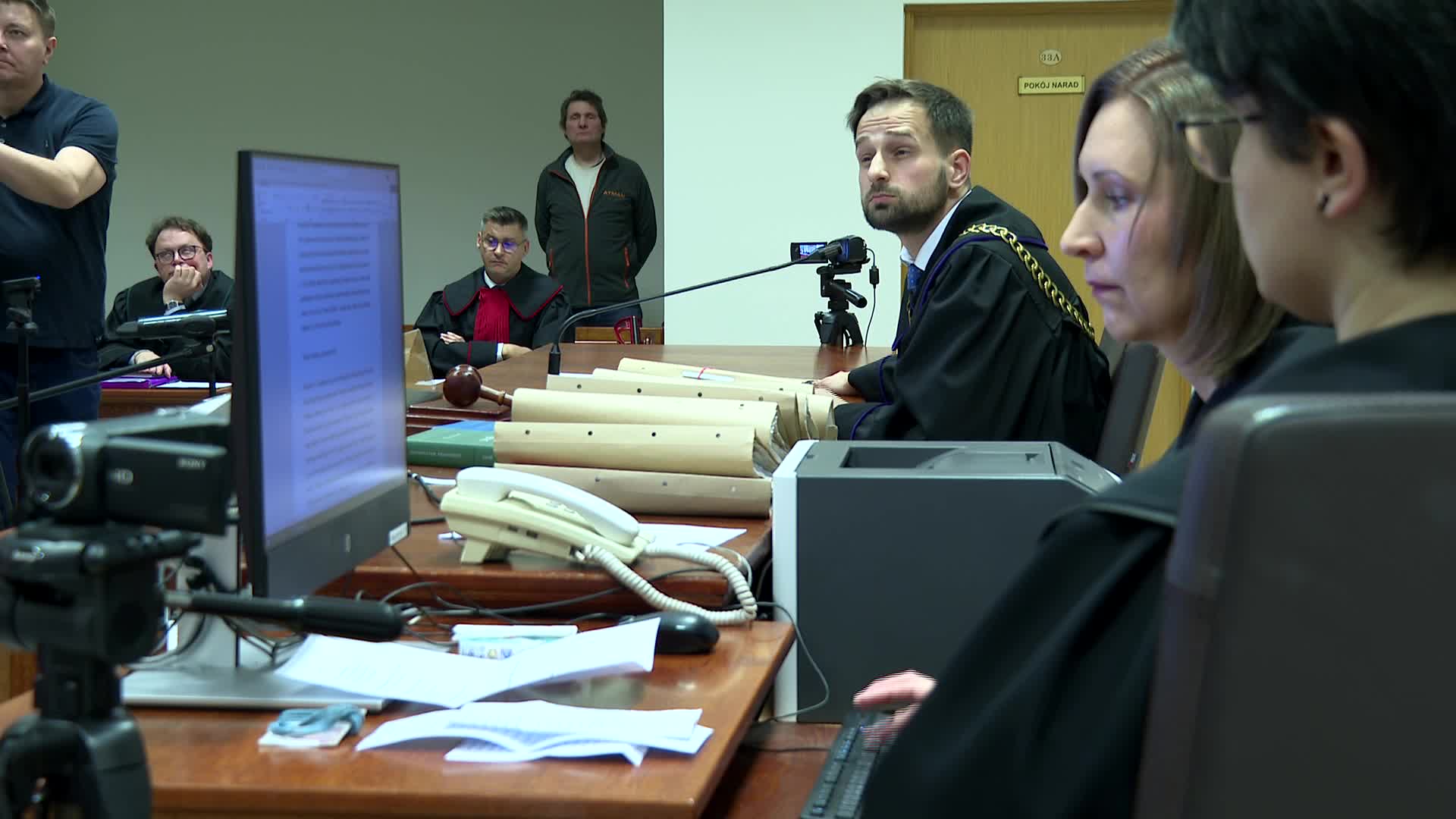 POLAND: Trial of MEP, G.Braun over antisemitic incidents