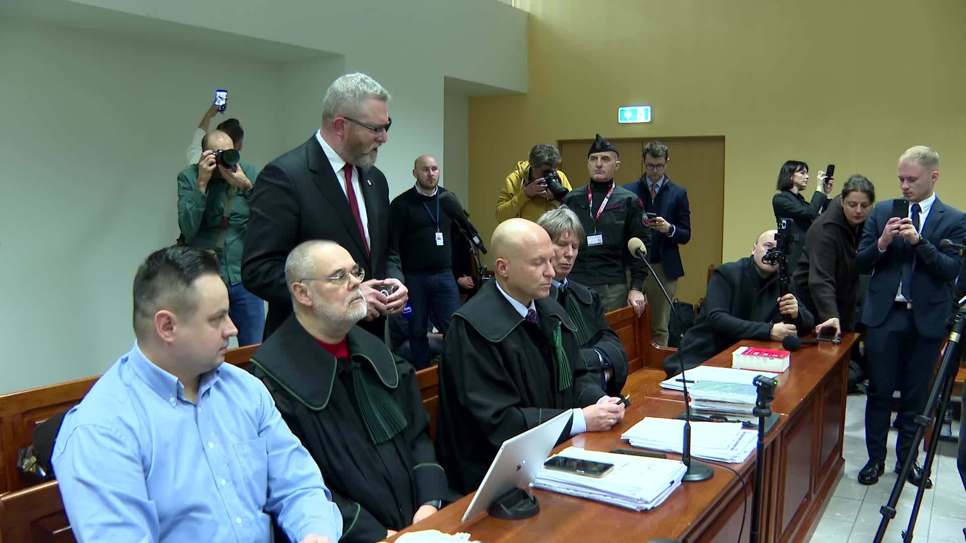 POLAND: Trial of MEP, G.Braun over antisemitic incidents