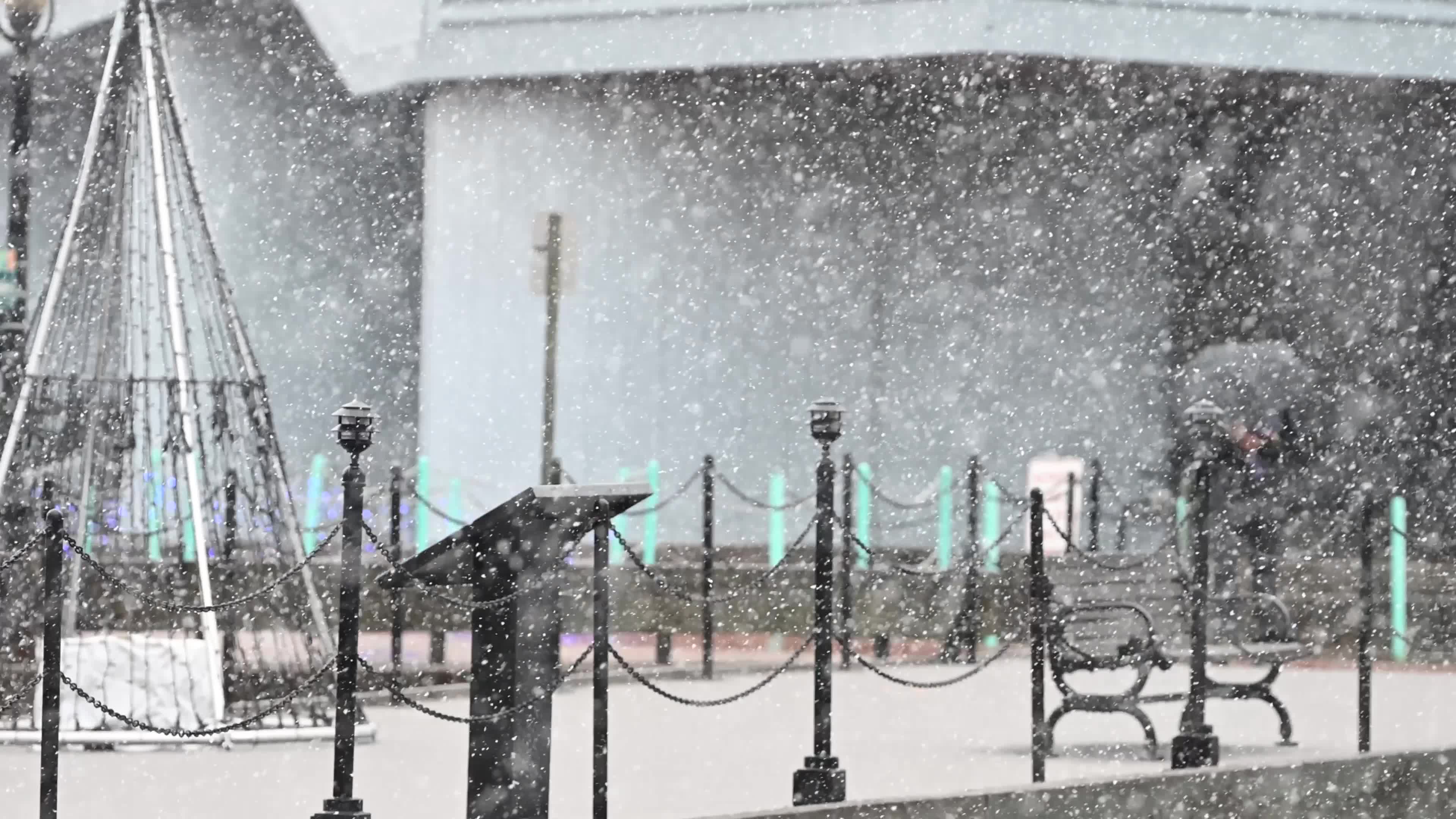 Snowstorm Hits Norfolk, Virginia