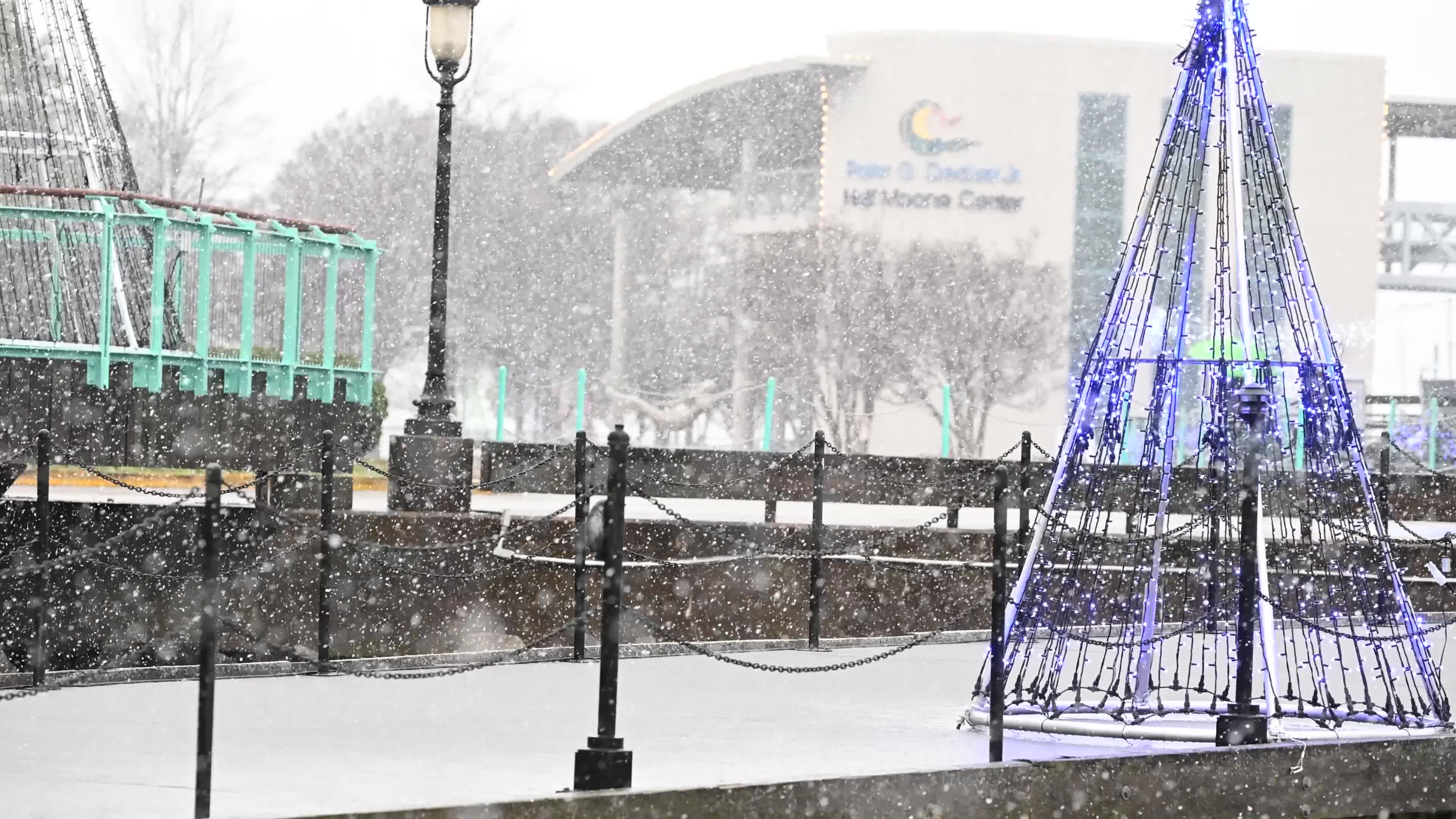 Snowstorm Hits Norfolk, Virginia