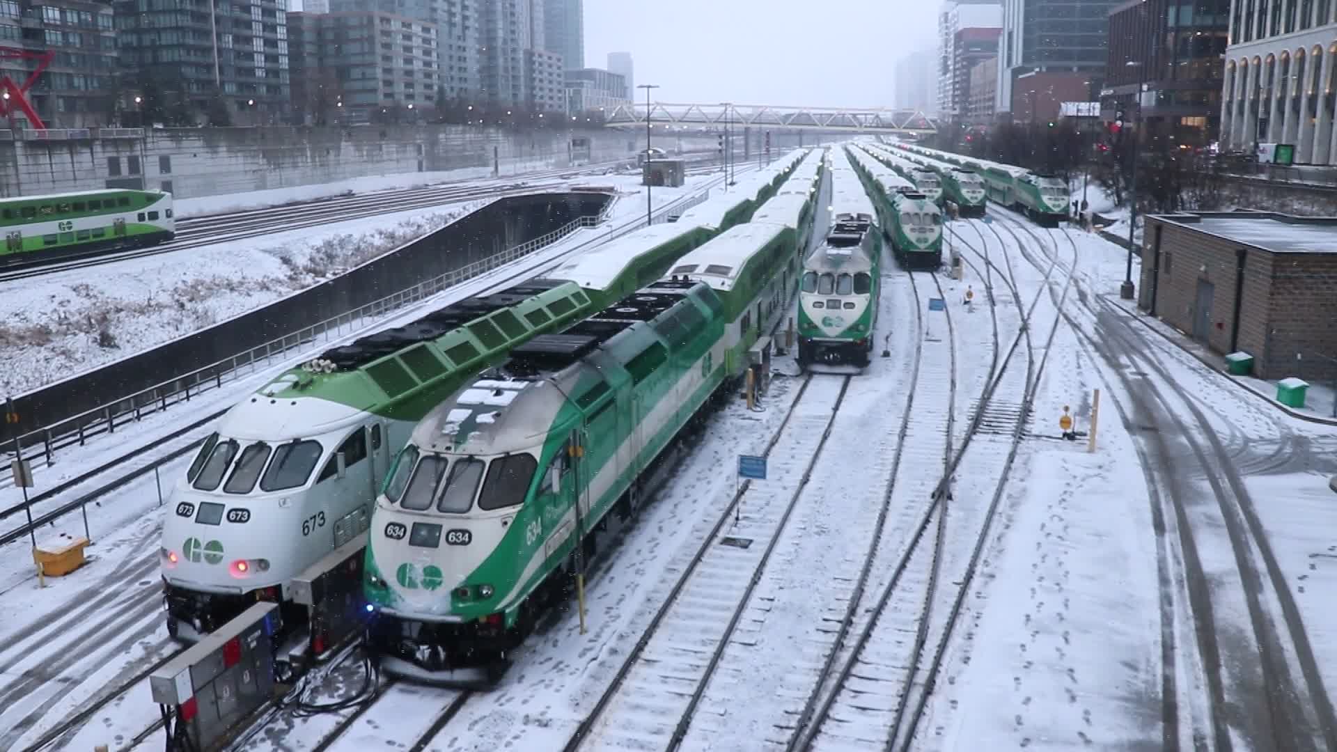 Heavy Snowfall / Toronto, Canada - 12/10/2025