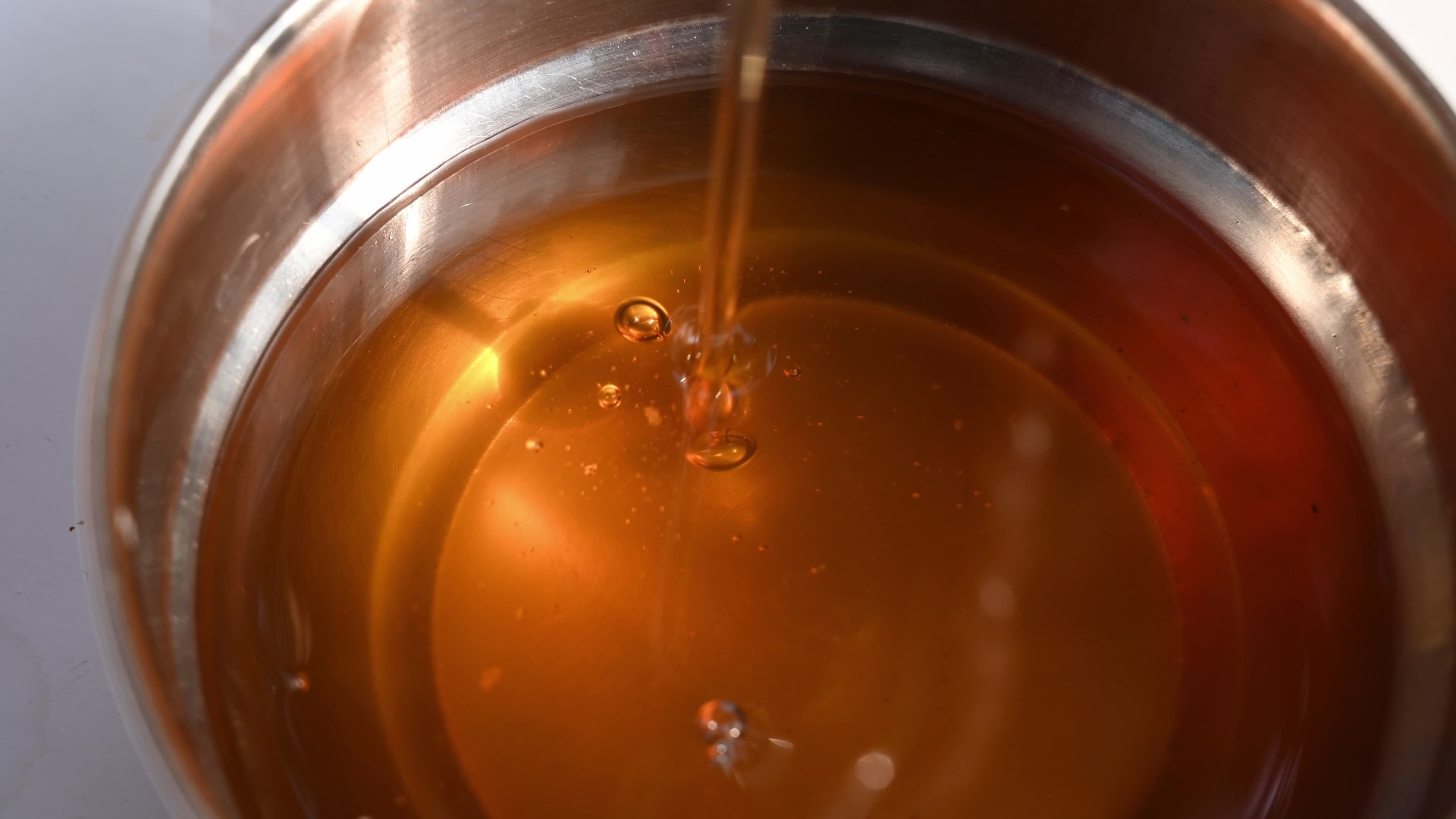 Apis dorsata honey - Rock bee honey - Forest honey - Holy Basil 