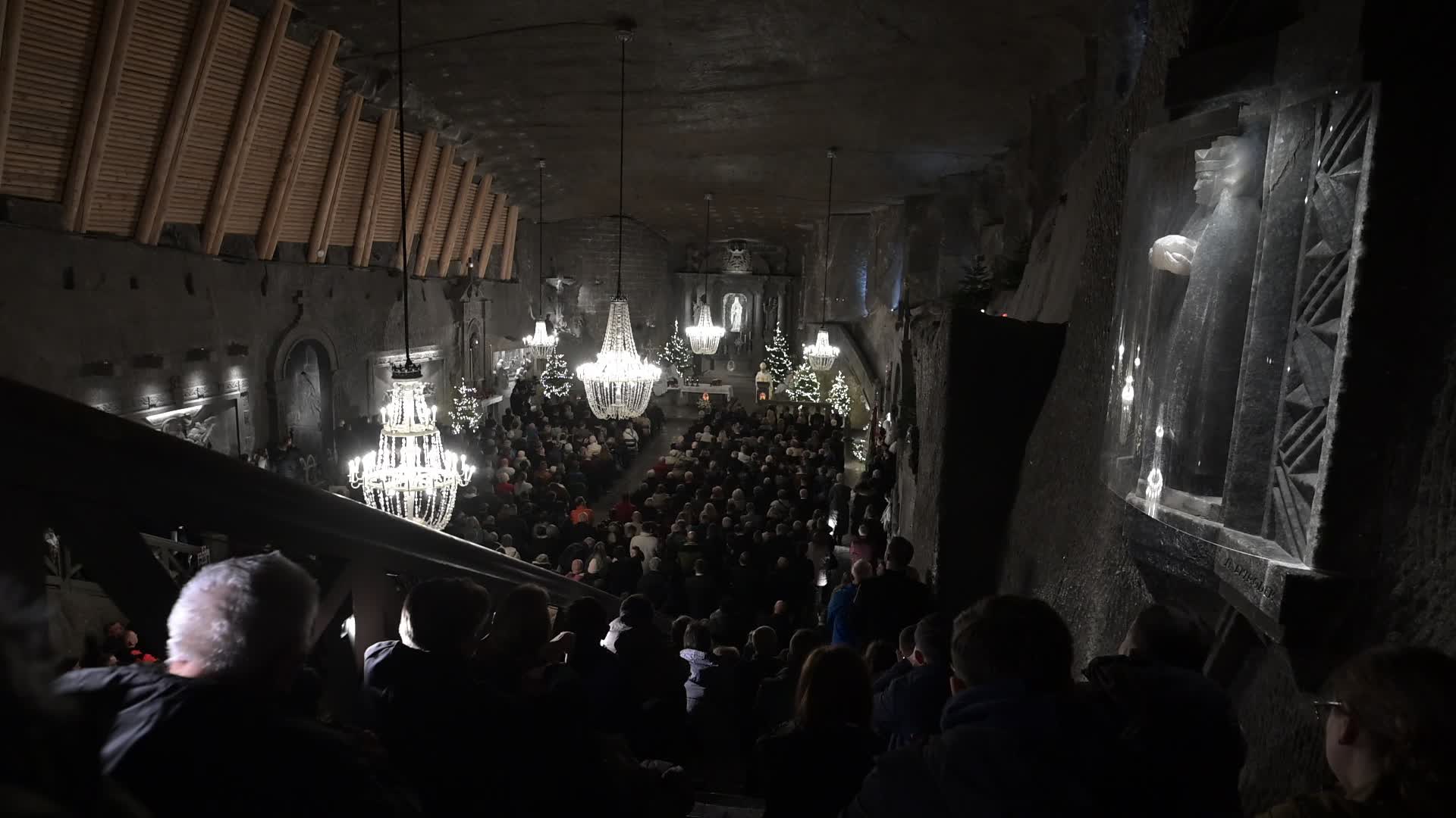 Earliest In Poland Christmas Eve 'Midnight Mass' Held in Wieliczka Salt Mine