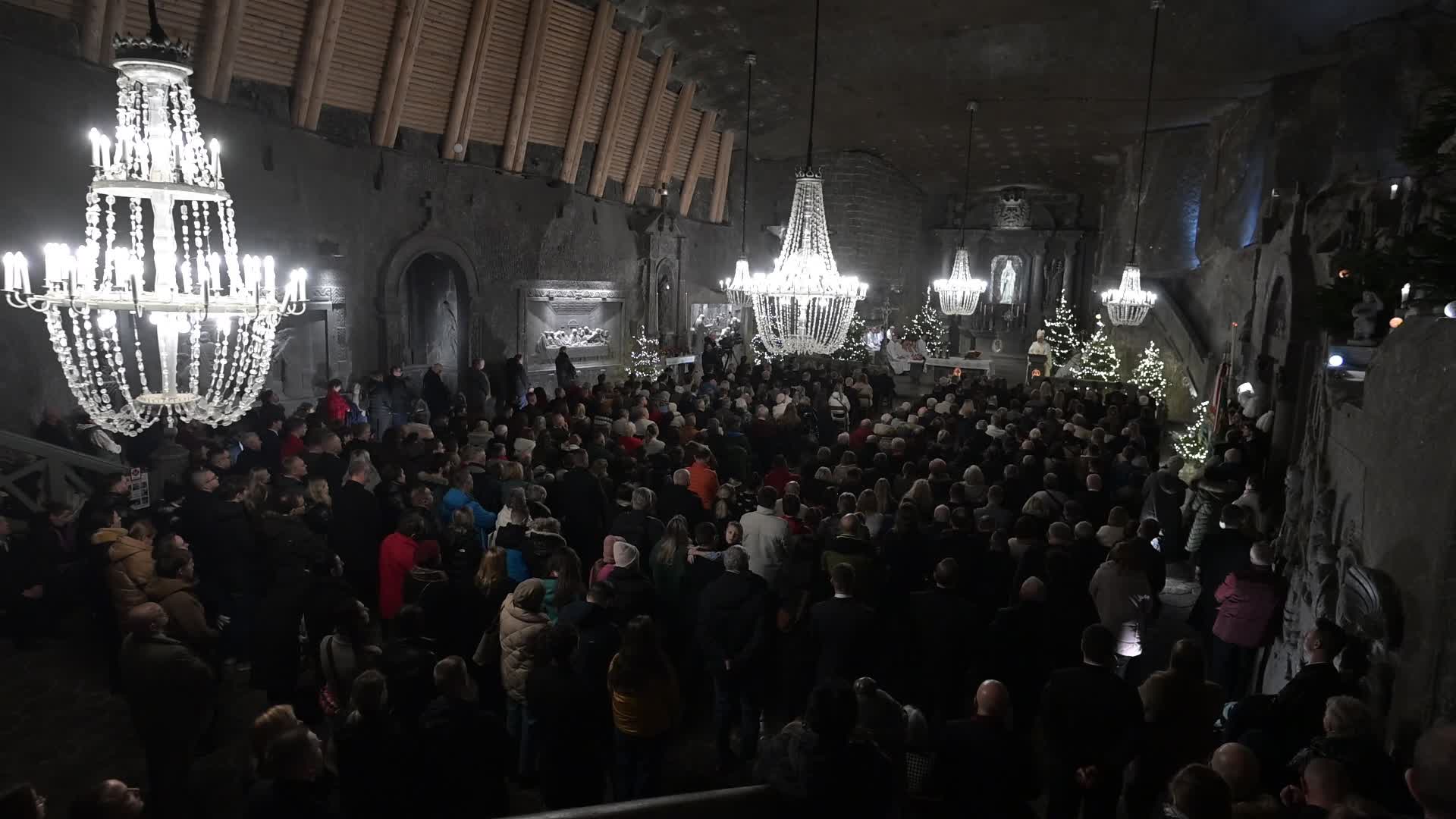 Earliest In Poland Christmas Eve 'Midnight Mass' Held in Wieliczka Salt Mine