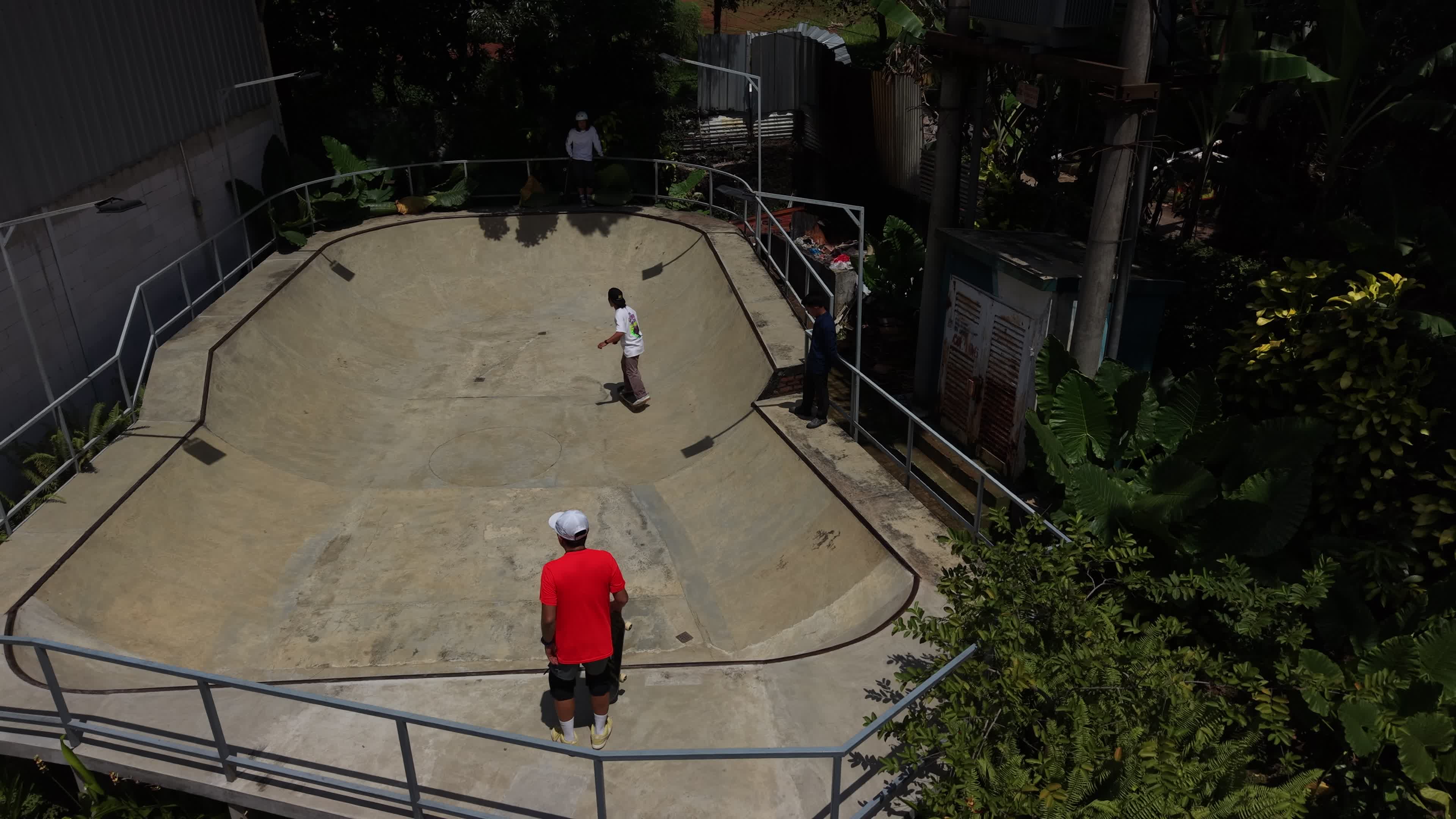 Skateboard hardcore action in Jakarta
