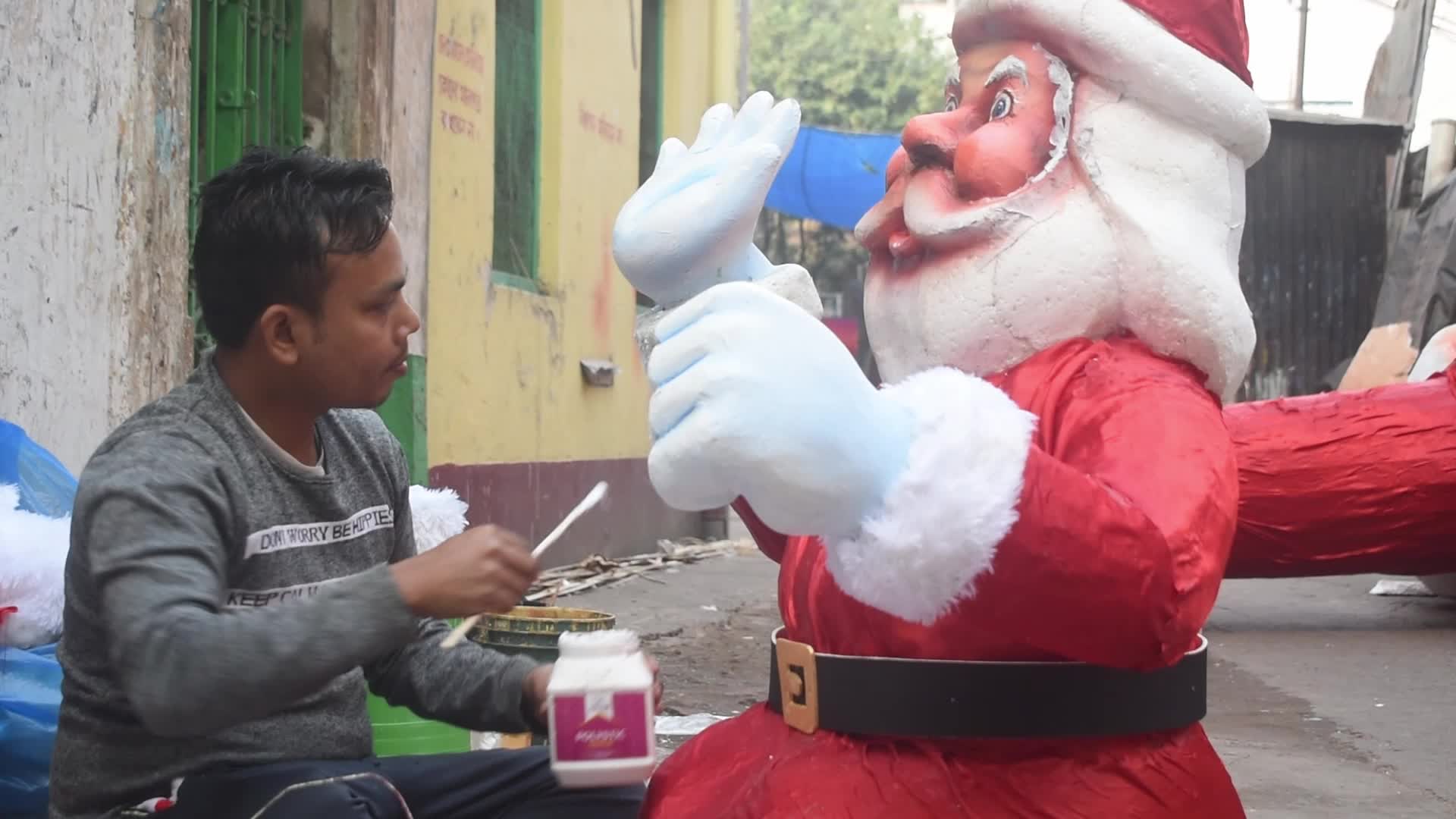 Christmas preparations in Kolkata, India