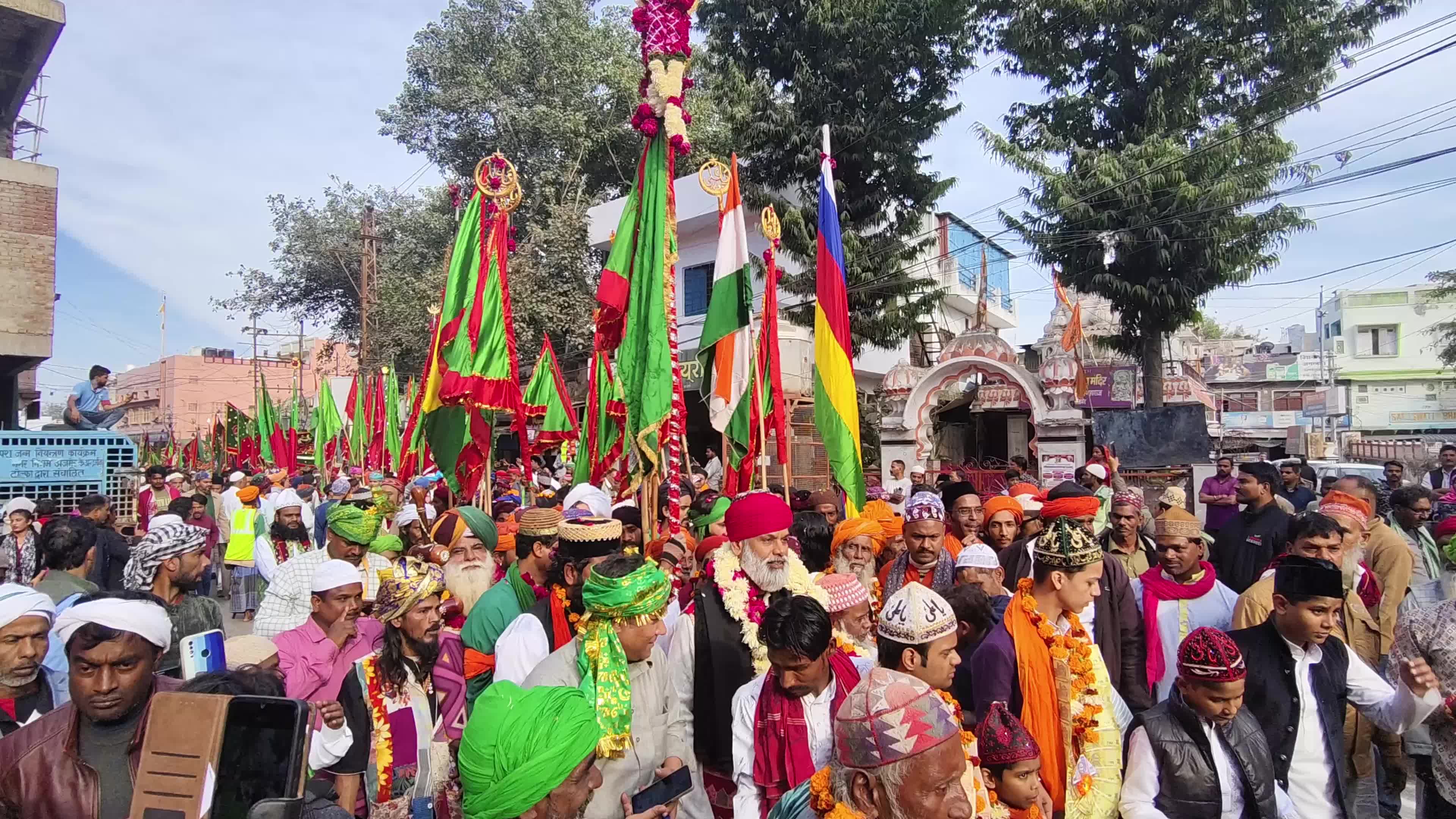 Indian Muslim Sufi devotees take part in Urs festival at the shrine of Sufi saint Khwaja Moinuddin Chishti in Ajmer