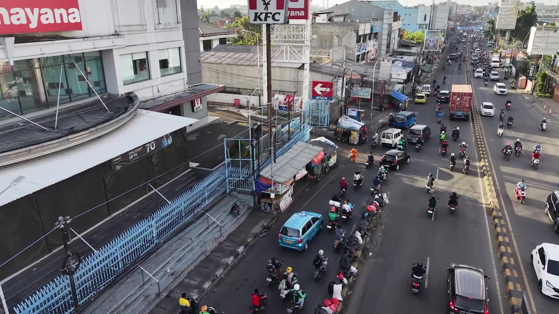 Pile of garbages hit Indonesia