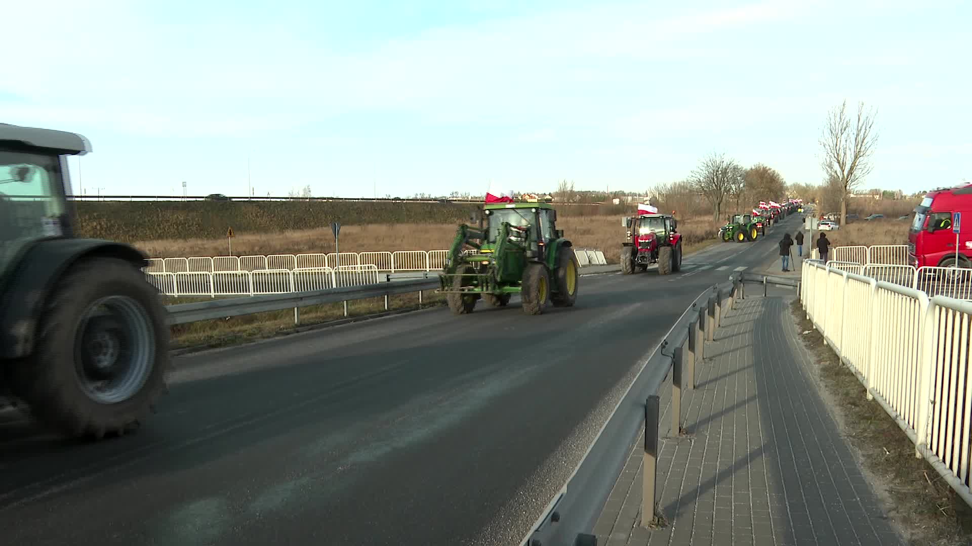 POLAND: Farmers stage nationwide protests against EU-Mercosur