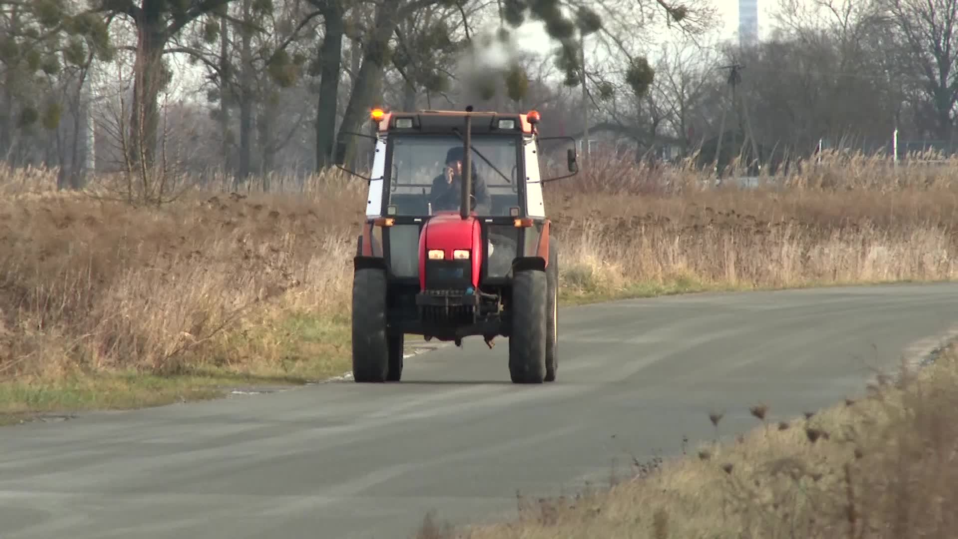 POLAND: Farmers stage nationwide protests against EU-Mercosur