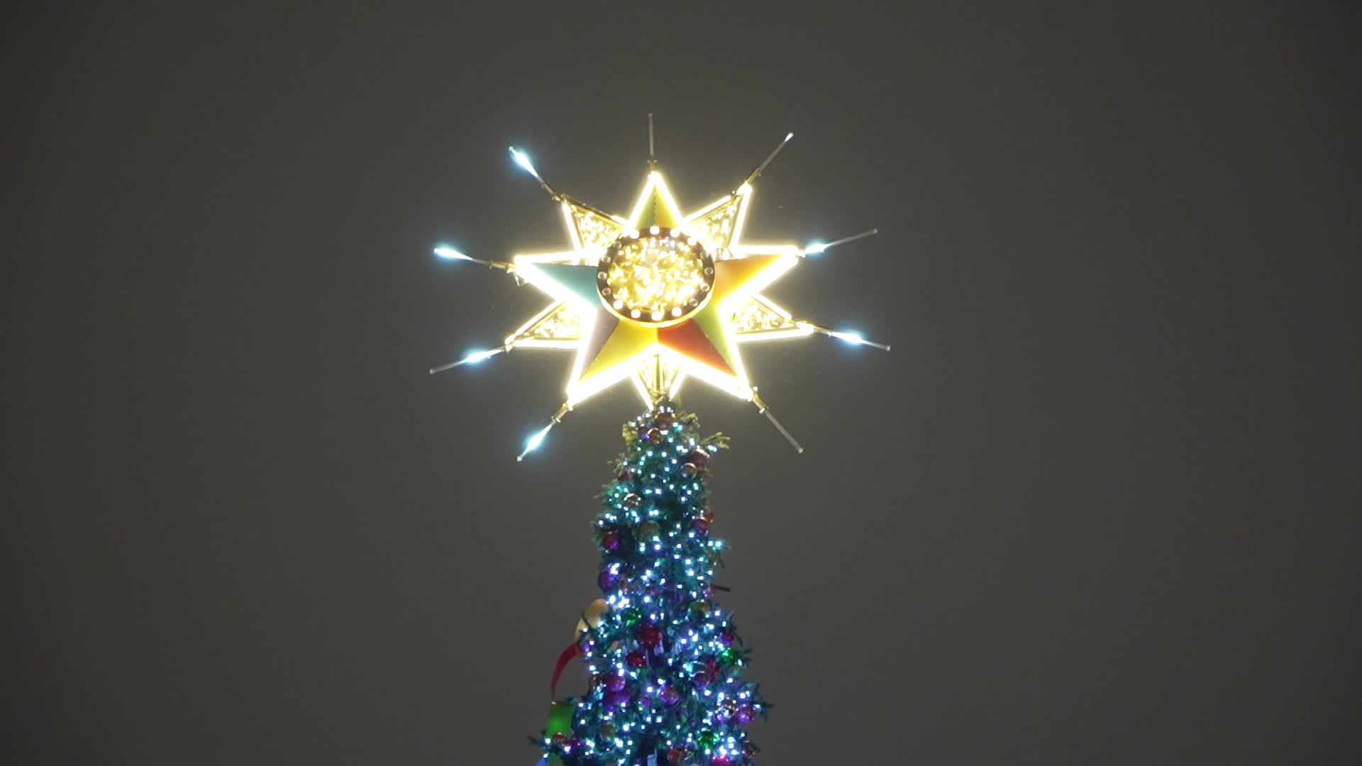 Snow alert marks new year in Poland