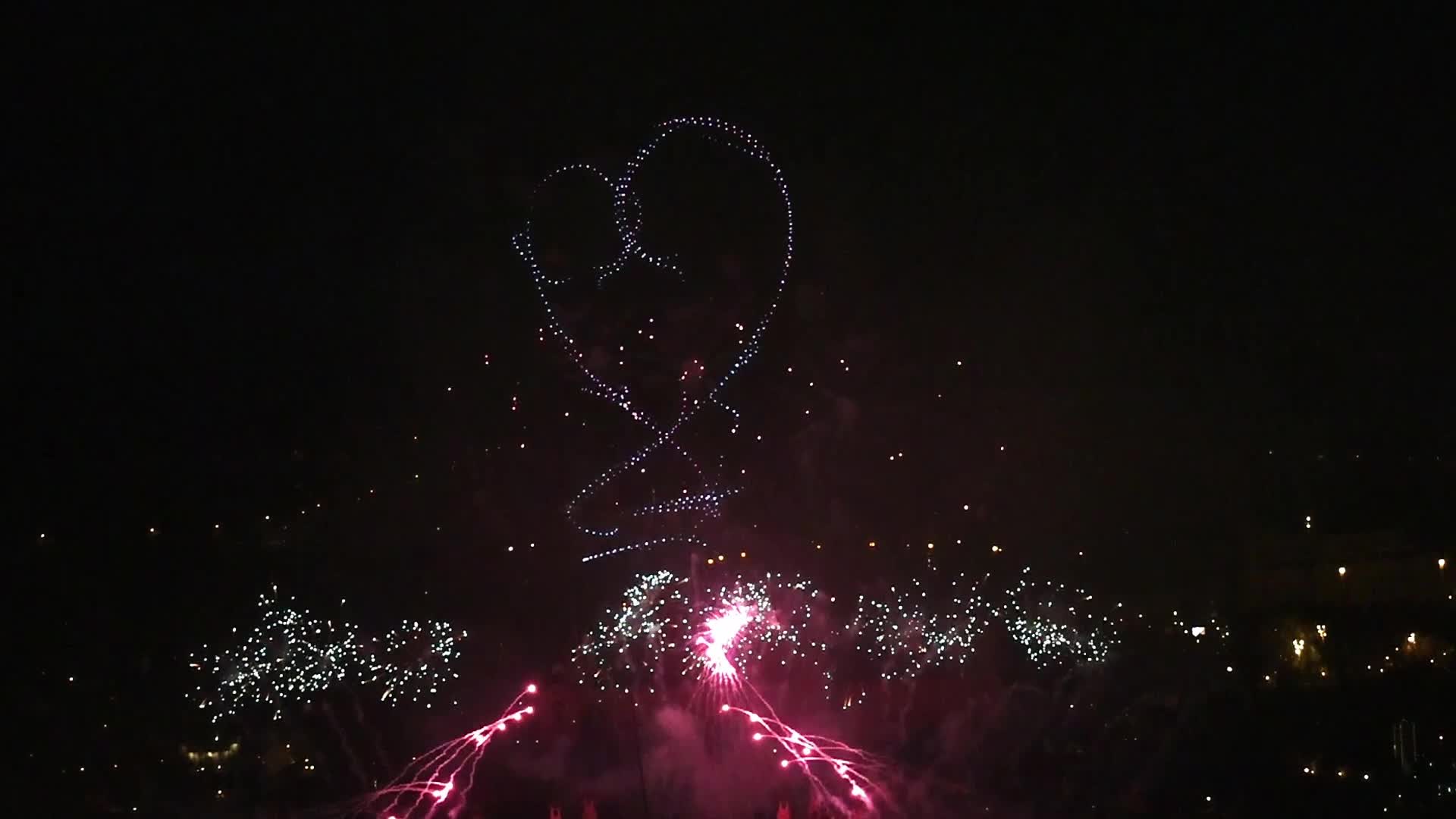 Pyrotechnics, drones and music welcome 2026 in Barcelona
