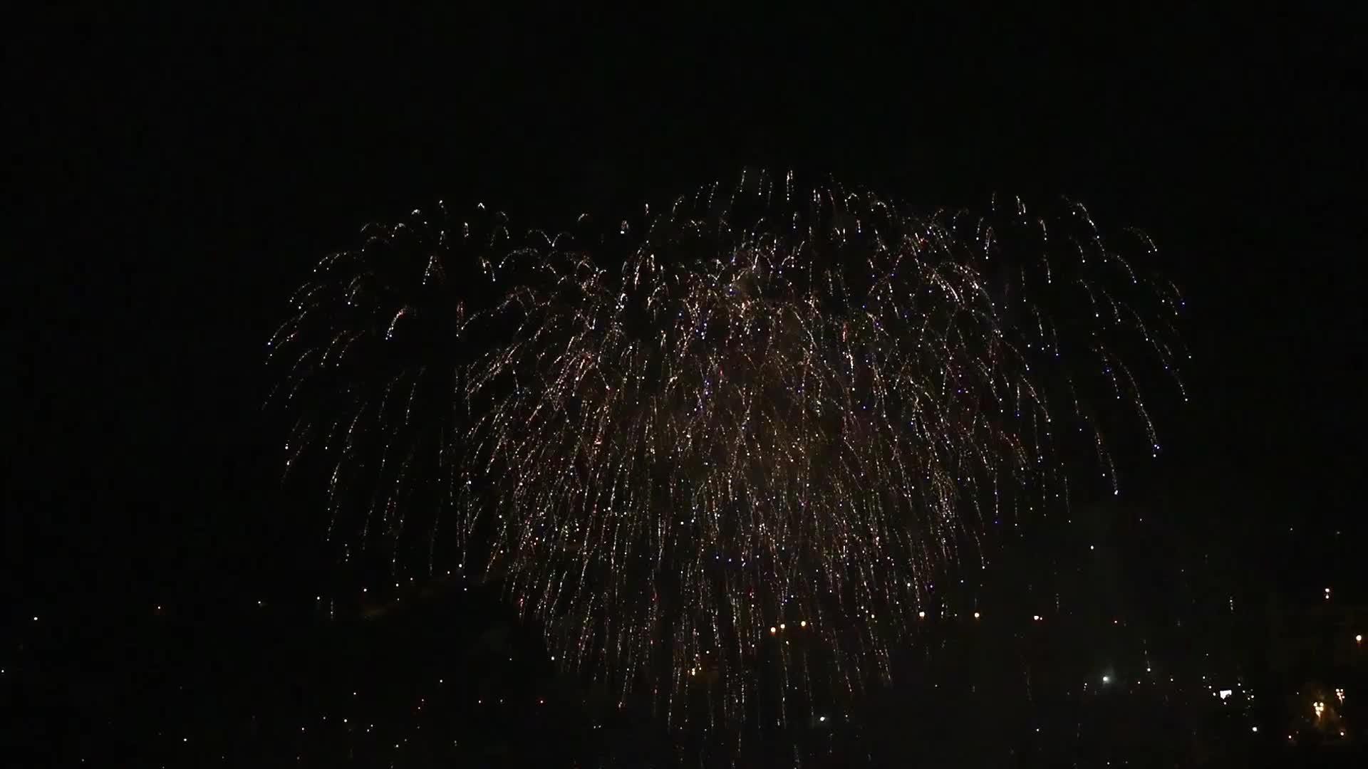 Pyrotechnics, drones and music welcome 2026 in Barcelona