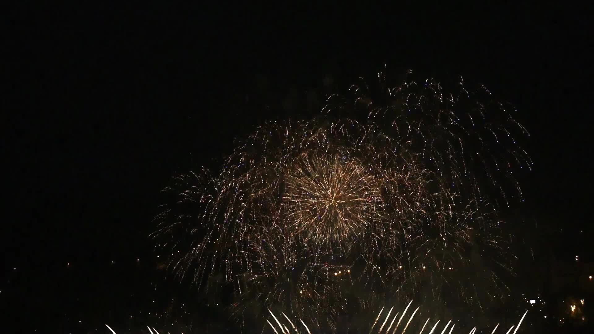 Pyrotechnics, drones and music welcome 2026 in Barcelona