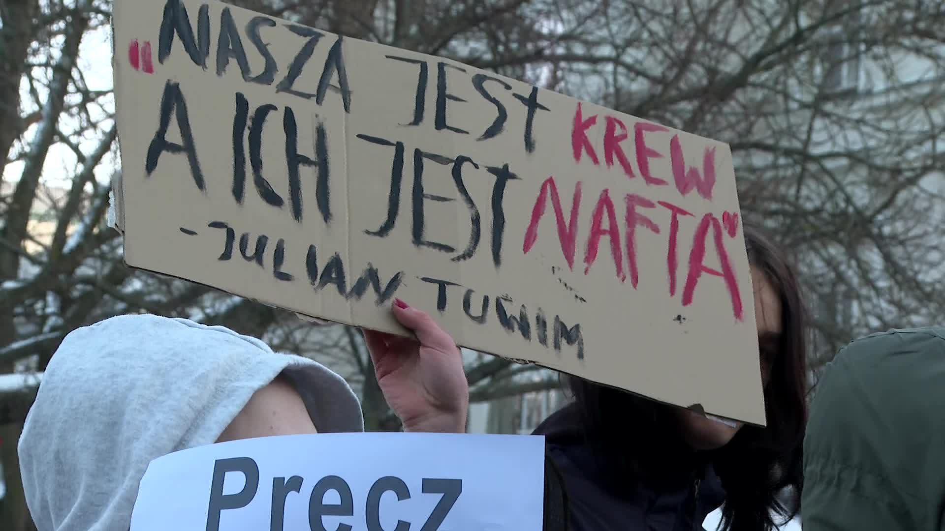 POLAND: Protesters rally in Warsaw against US Venezuela attack