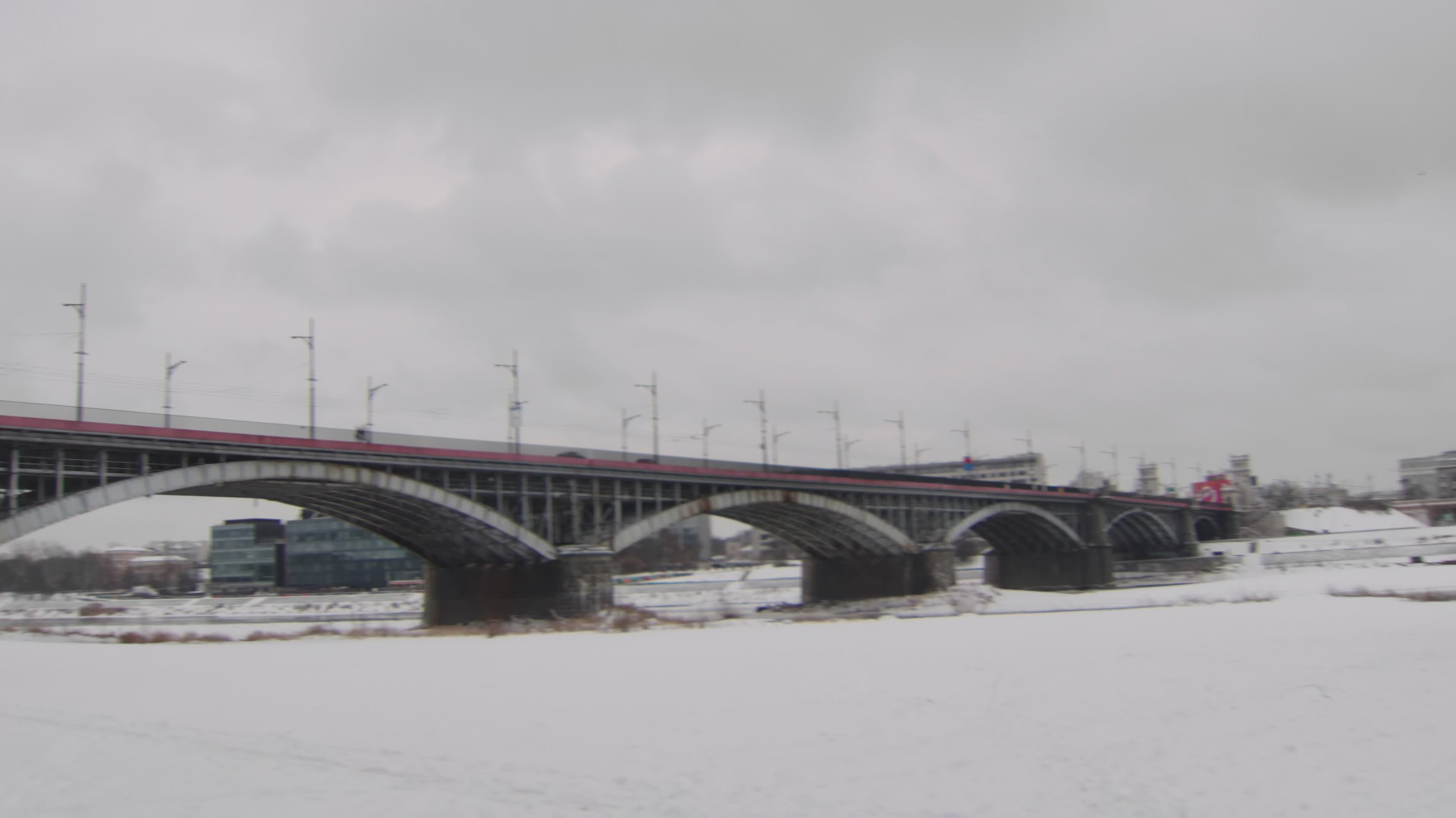 Heavy snowfall, strong winds and flood warnings issued across Poland