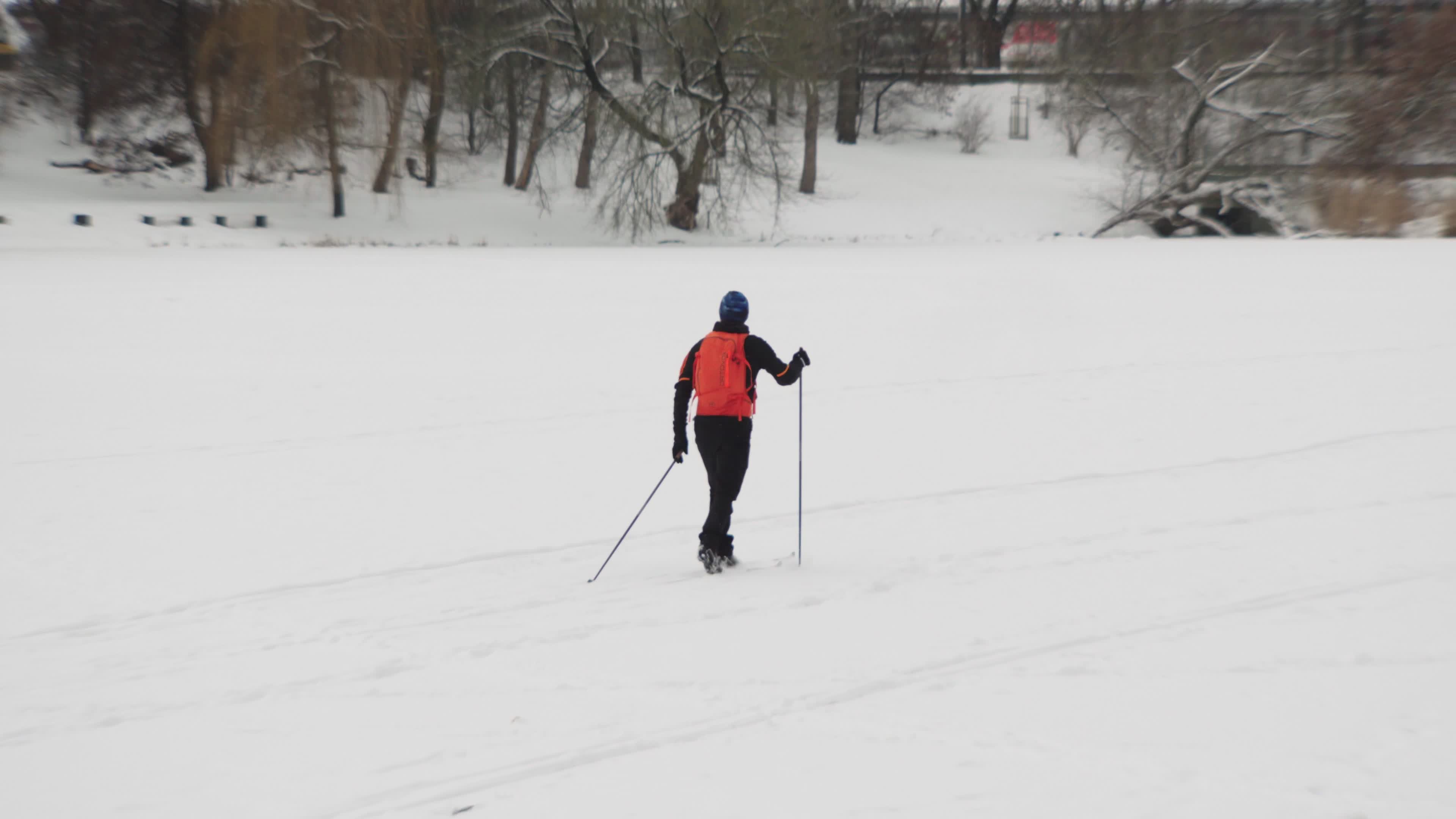 Heavy snowfall, strong winds and flood warnings issued across Poland