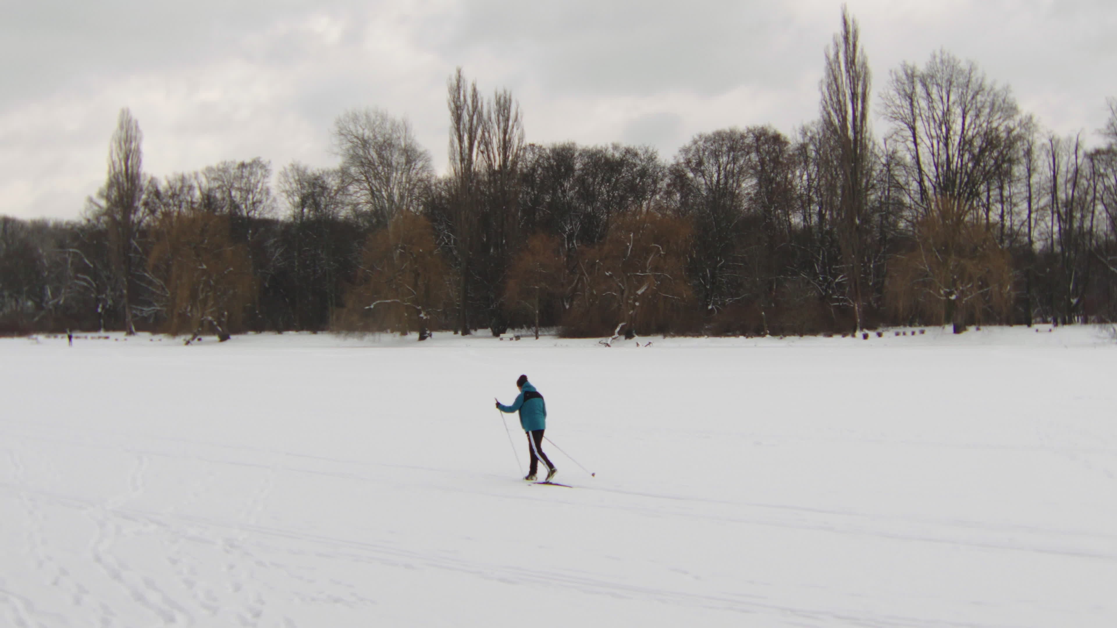Strong winds and heavy snowfall as warnings issued across Poland