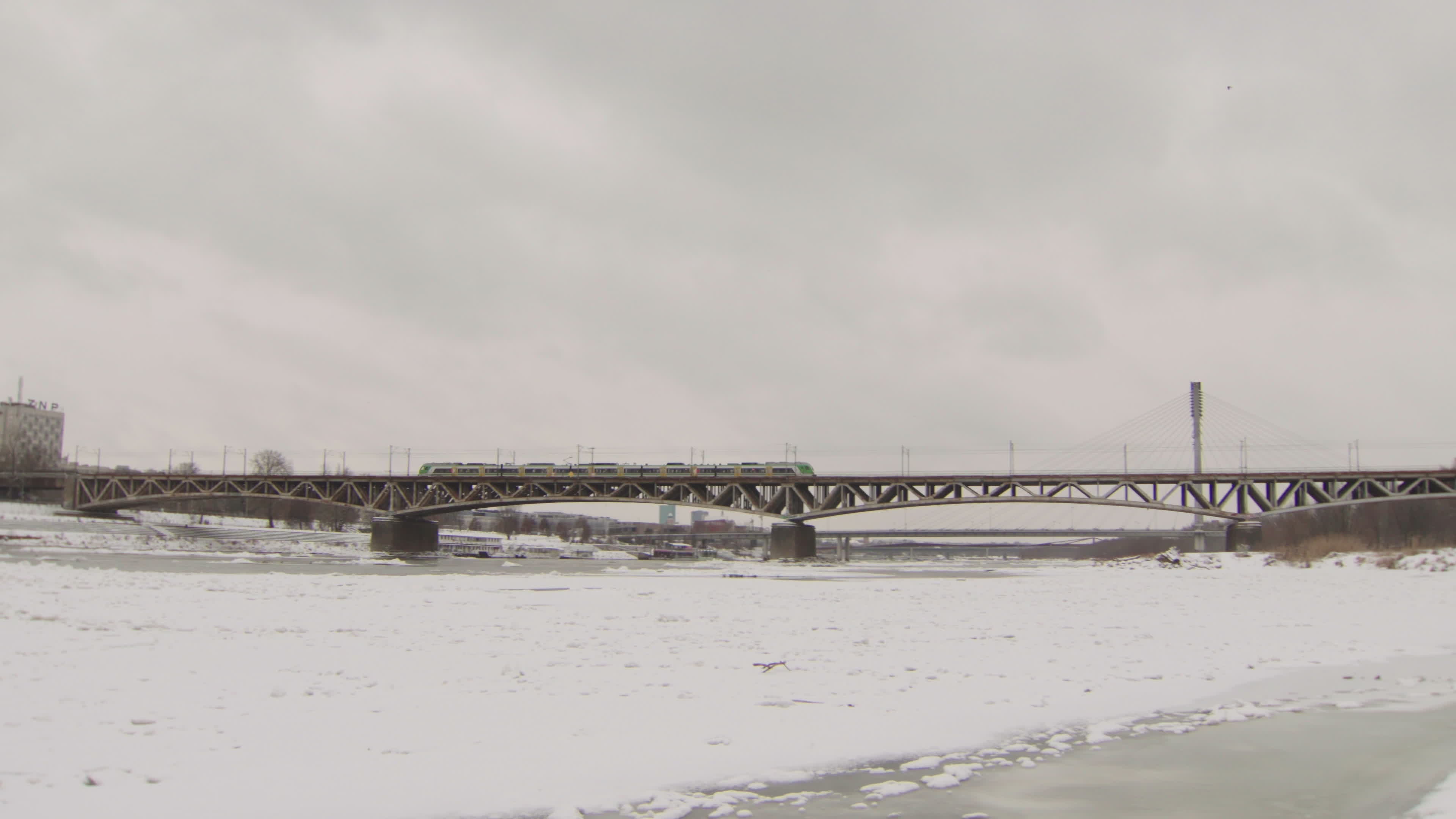 Strong winds and heavy snowfall as warnings issued across Poland