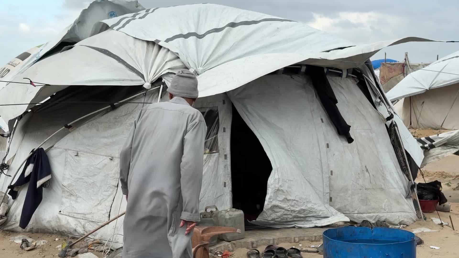Tent Shelters Line Gaza City Shore Amid Winter Winds