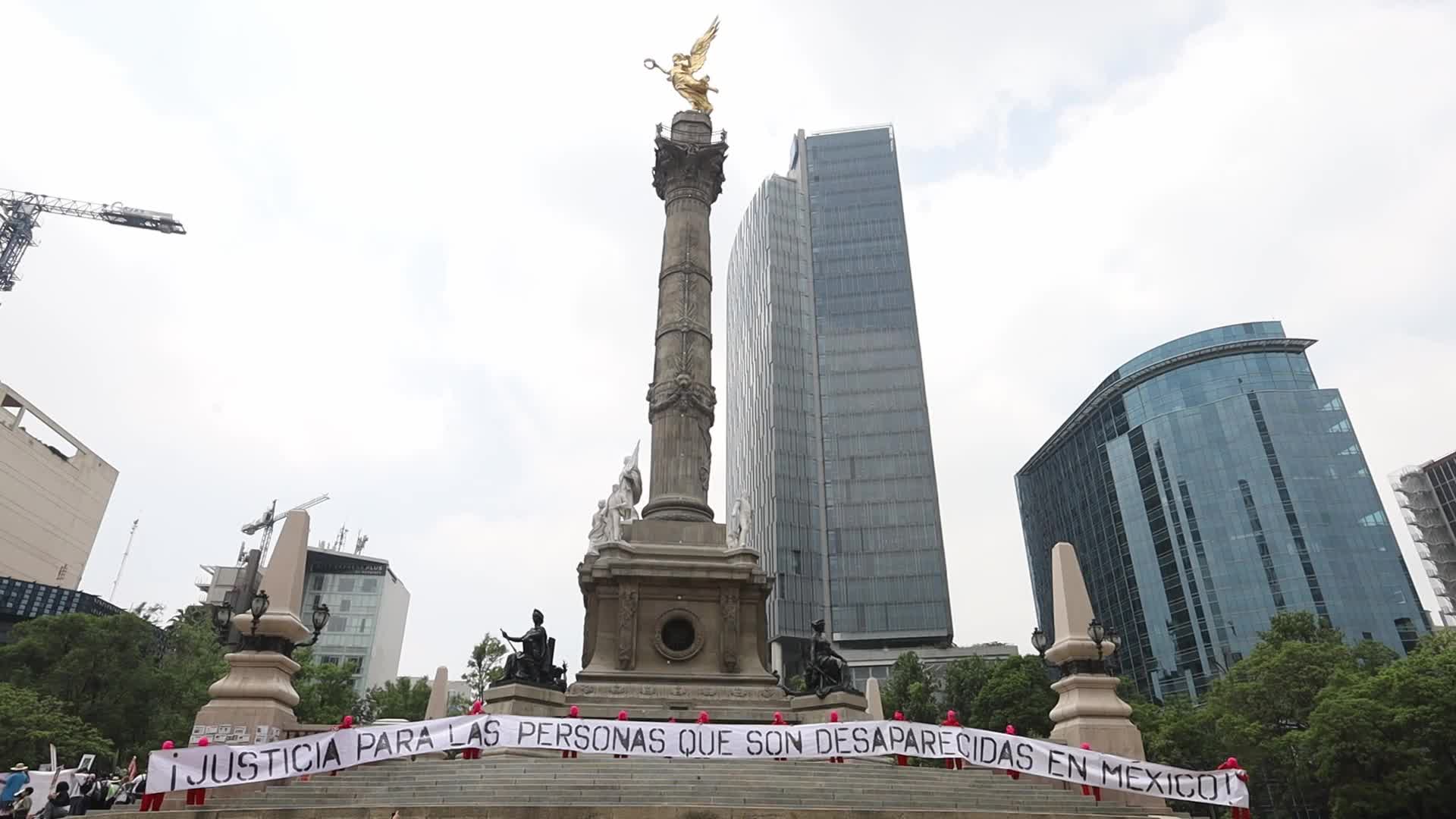 XIII National March for Dignity, national march May 10 in CDMX for the disappeared in the country.