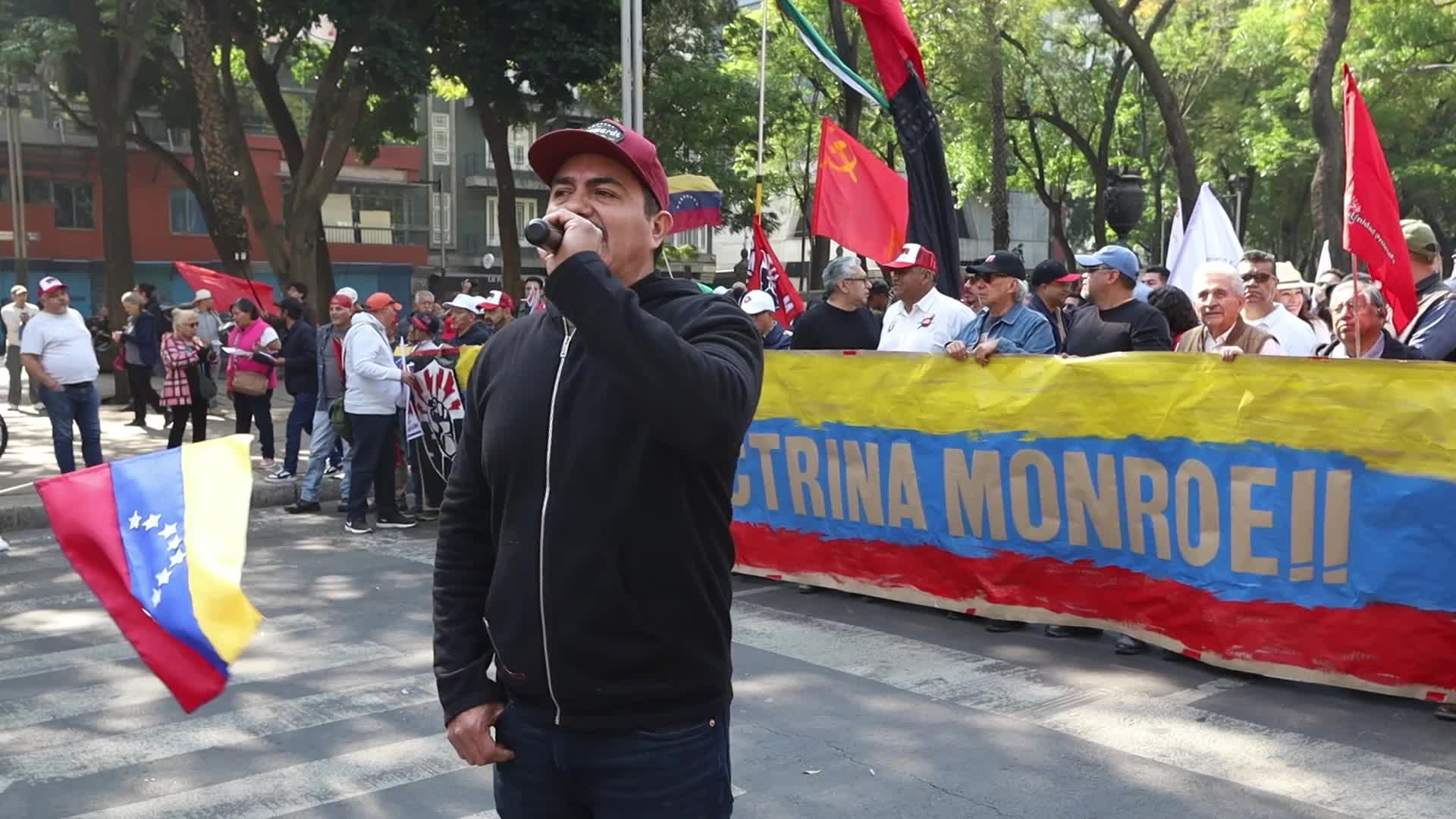 Demonstration in support of Venezuela after the capture of Nicolas Maduro.