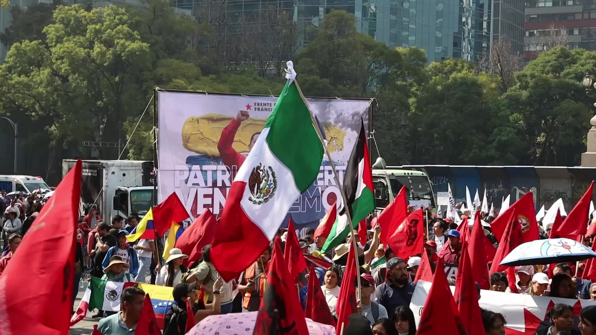 Demonstration in support of Venezuela after the capture of Nicolas Maduro.