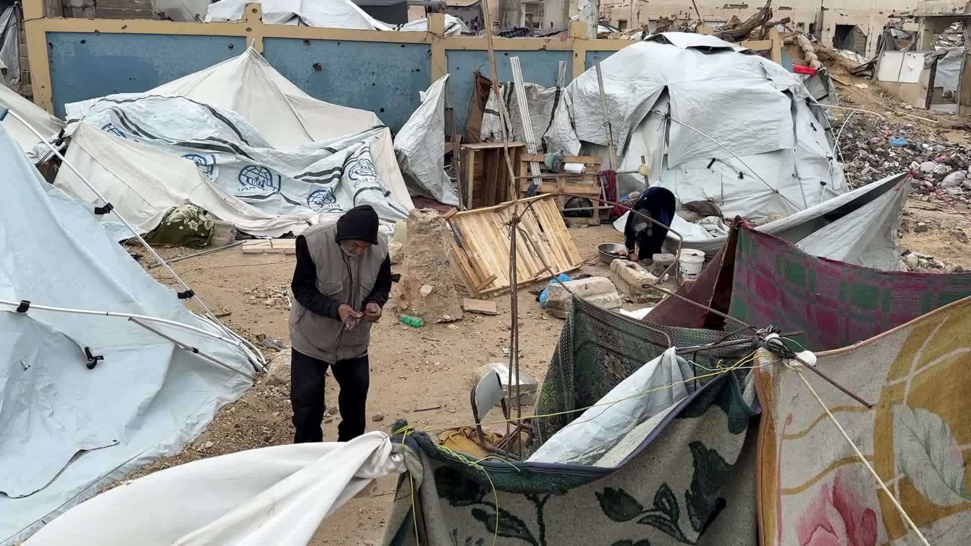 Tent Shelters Line Gaza City Shore Amid Winter Winds