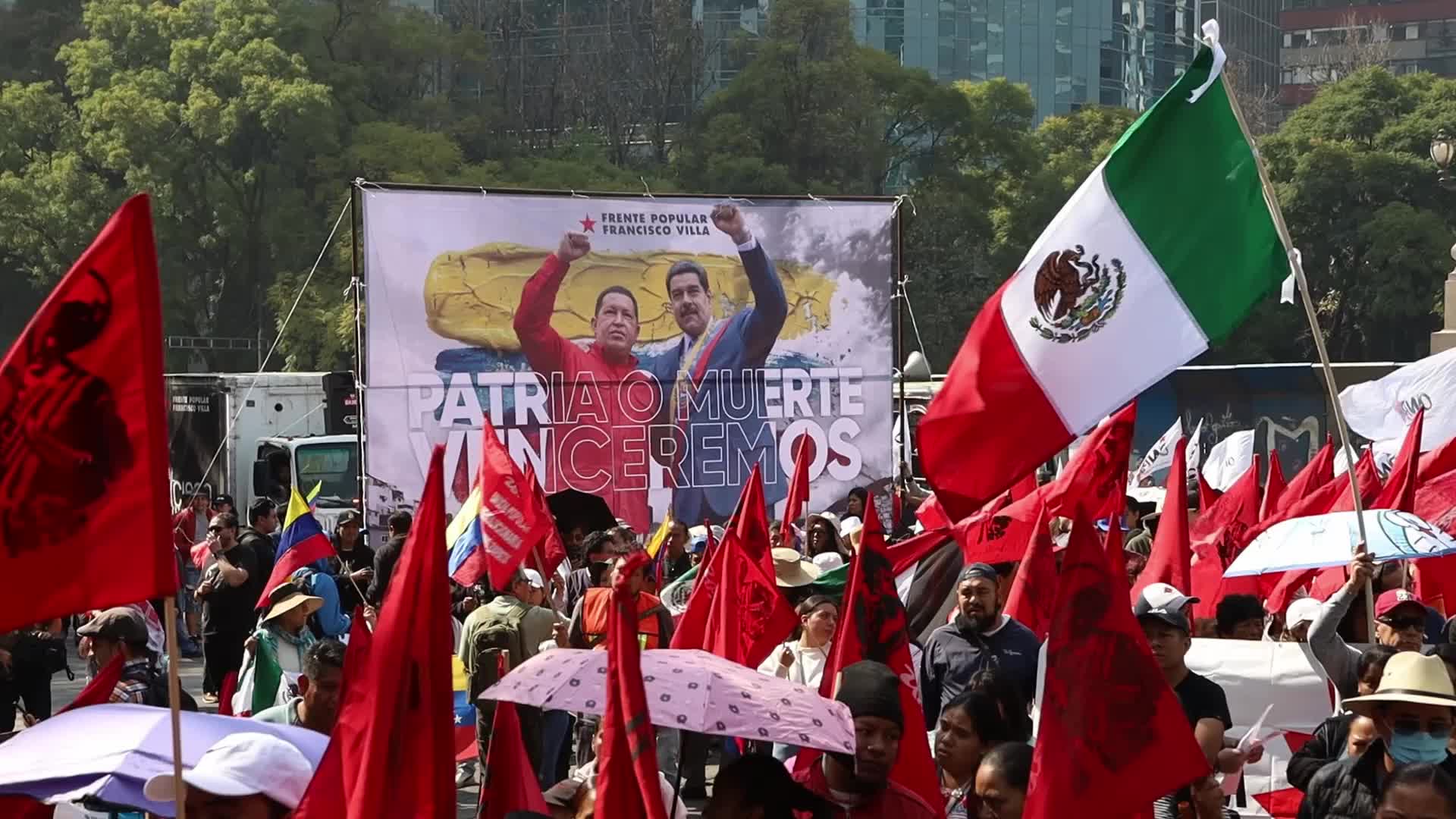 Demonstration in support of Venezuela after the capture of Nicolas Maduro.