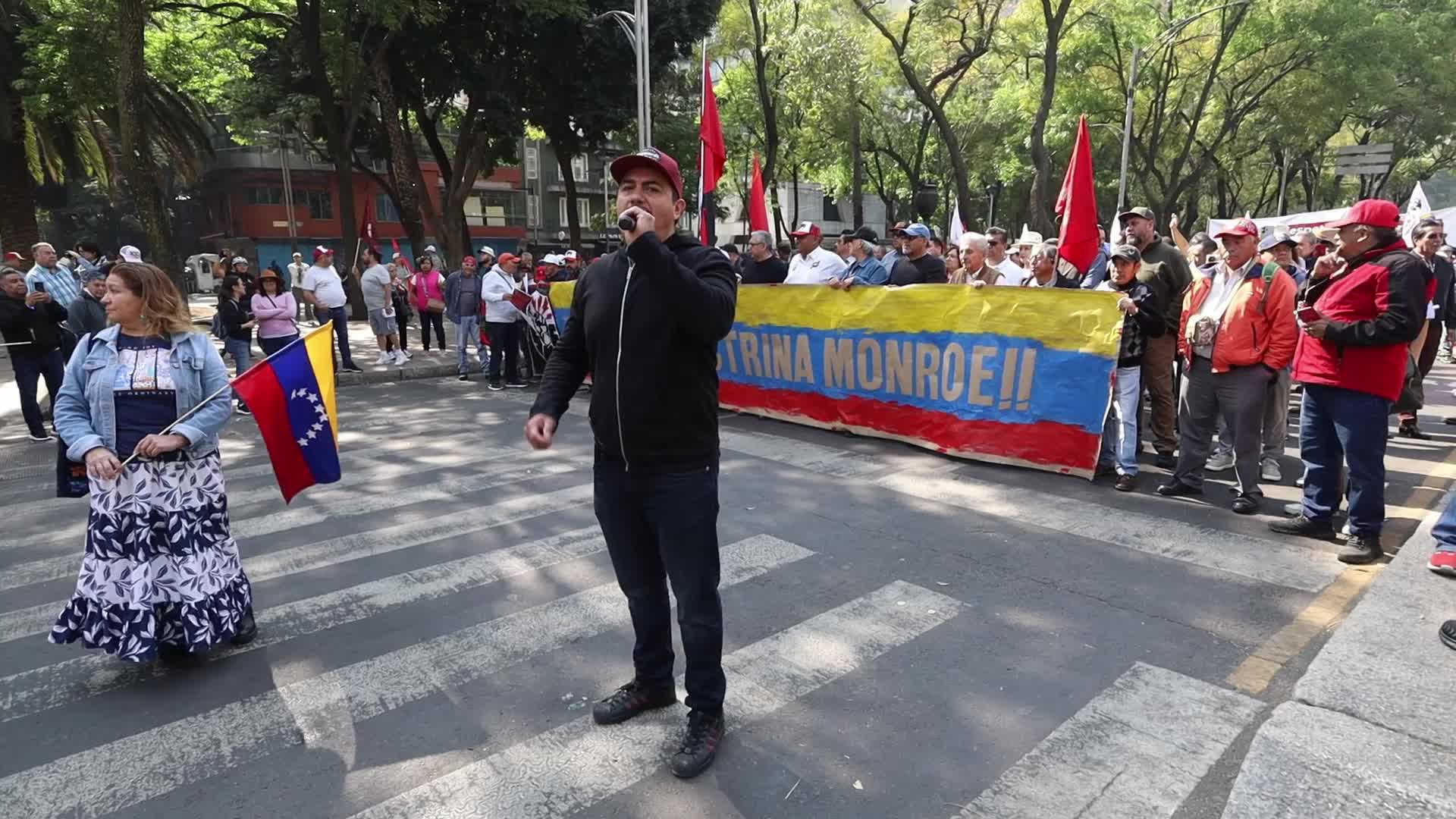 Demonstration in support of Venezuela after the capture of Nicolas Maduro.