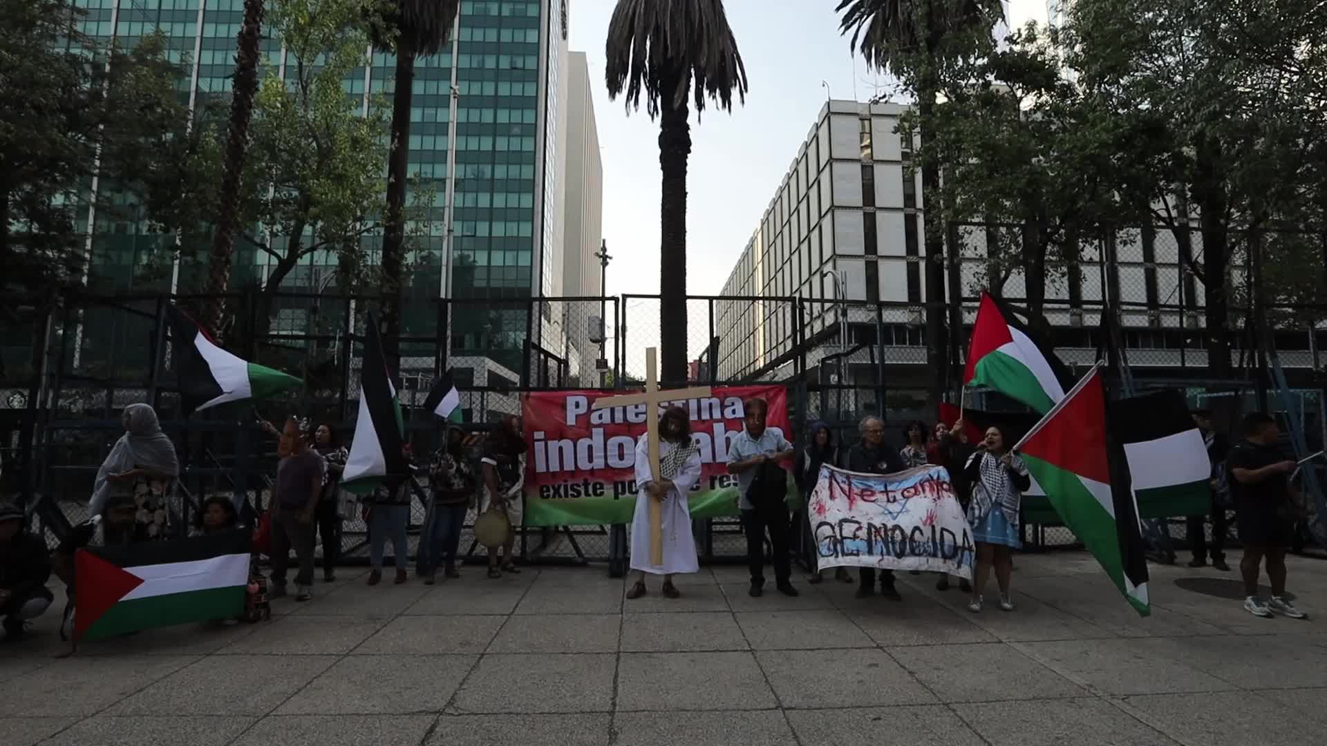Demonstration in support of Venezuela after the capture of Nicolas Maduro.