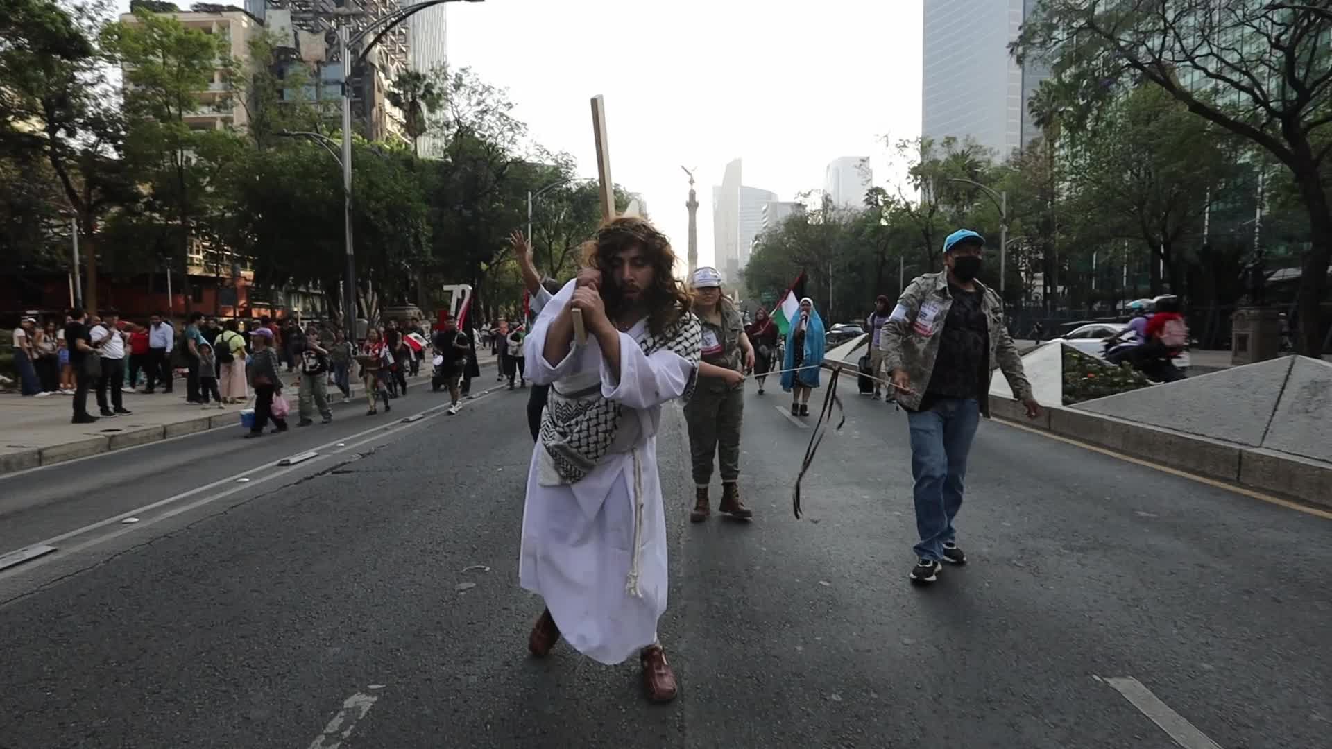 Demonstration in support of Venezuela after the capture of Nicolas Maduro.