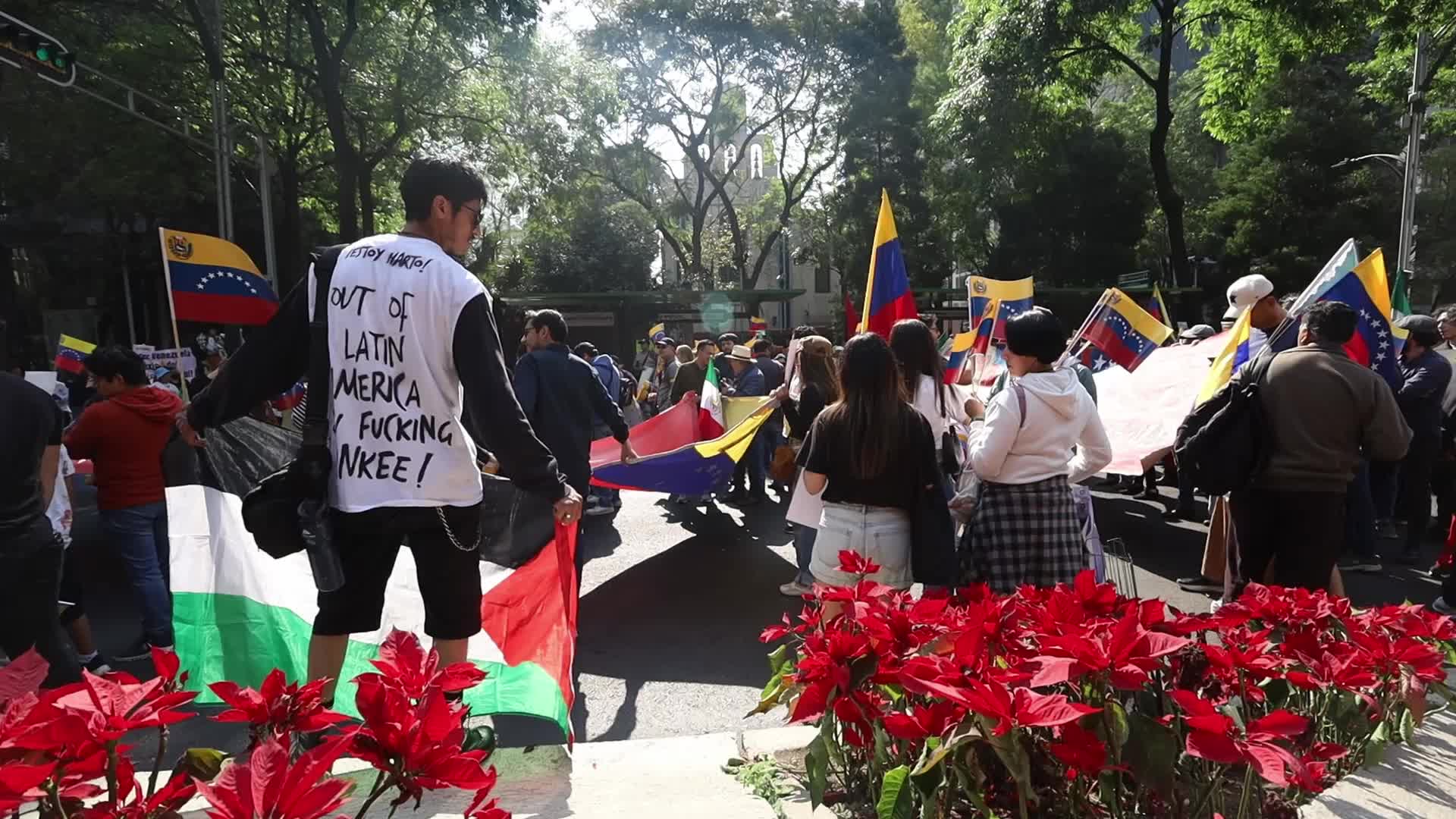 Demonstration in support of Venezuela after the capture of Nicolas Maduro.